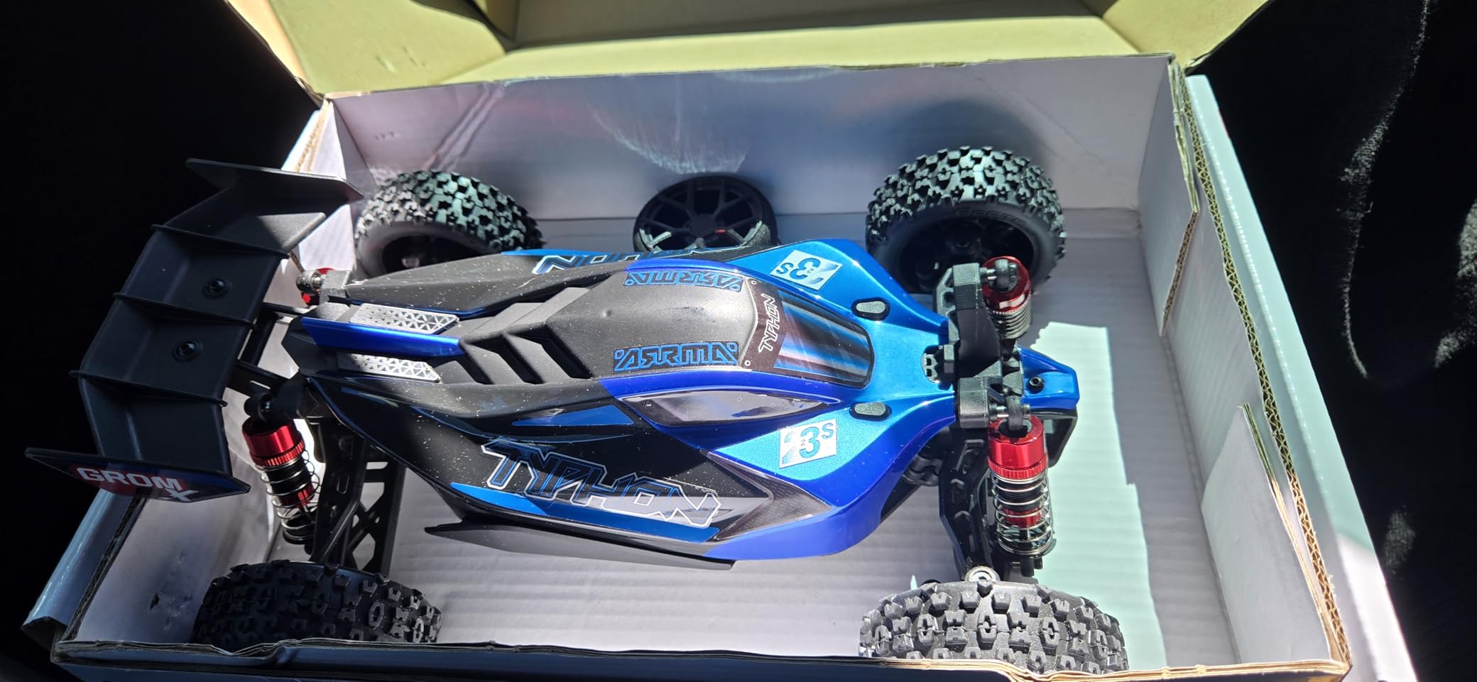ARRMA RC Car Typhon GROM 4X4 223S BLX BRUSHLESS Small Scale Buggy RTR with DSC, Battery & Charger Included, Blue, ARA2306ST2 customer photo 2