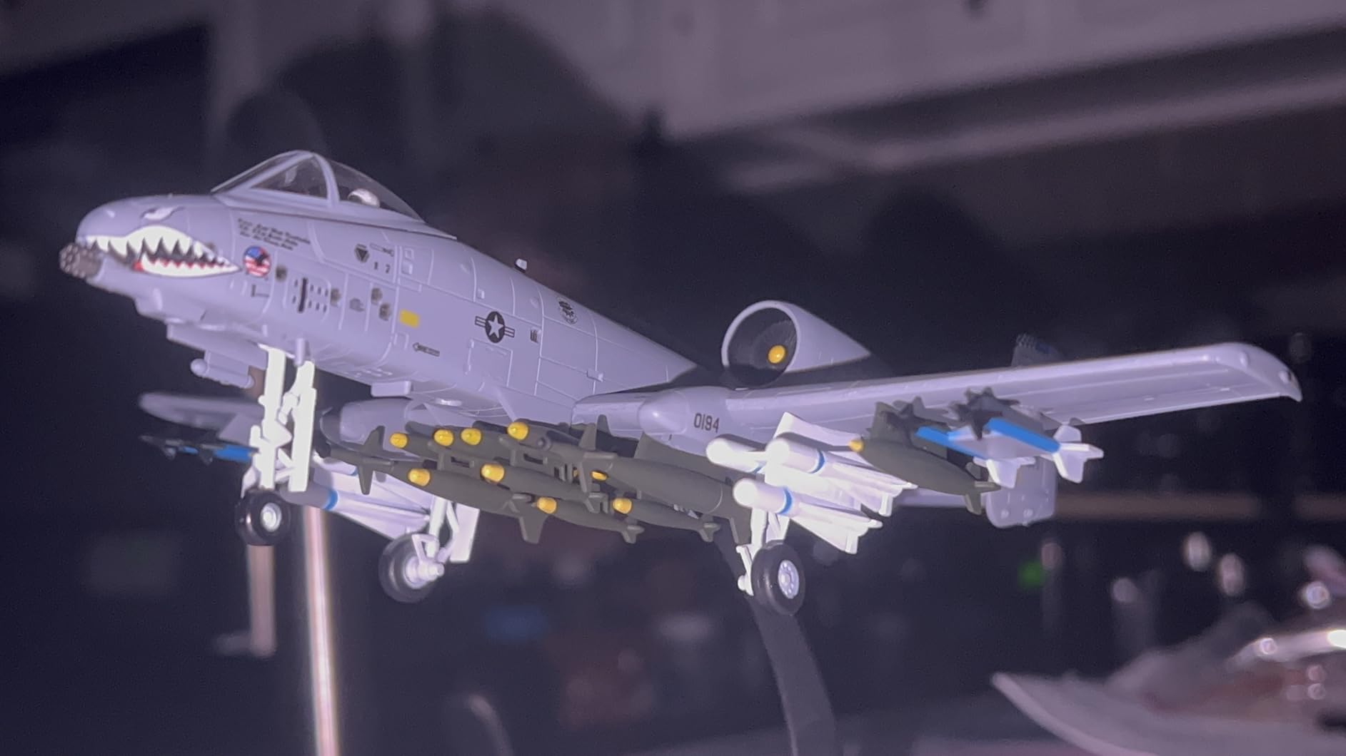 NUOTIE 1/100 A-10 Thunderbolt II (Warthog) Attack Pre-Build Diecast Metal Aircraft Model Kits VX-23 Replica Military Plane customer photo 2