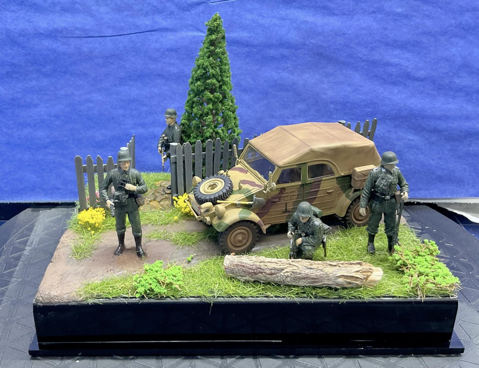 Meng VS-016 German Pkw.K1 Kubelwagen Type 82 (Eastern Front) 1/35 Scale Model Kit customer photo 1