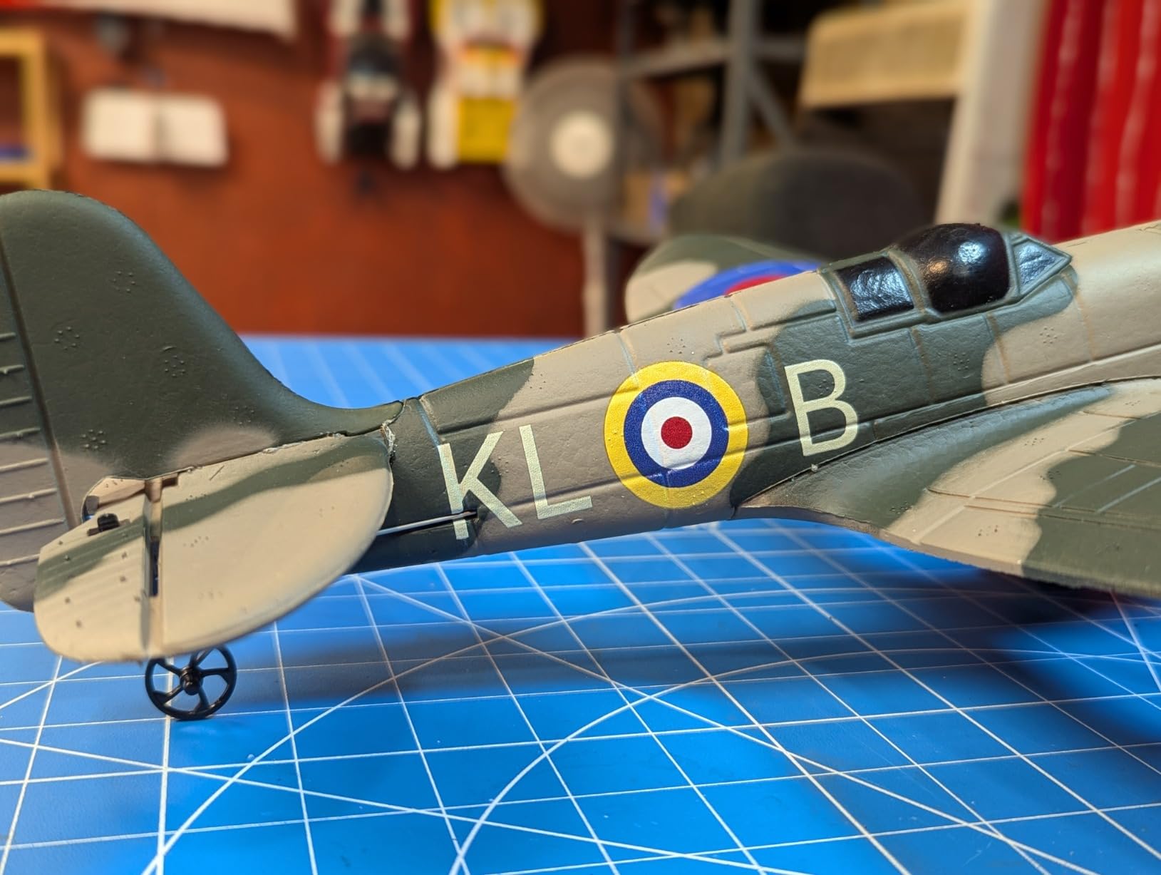 3 Channel RC Plane Spitfire Fighter, Remote Control Warbird Ready to Fly, 2.4GHz 6-axis Gyro Stabilizer, Easy to Fly for Kids & Beginners customer photo 1