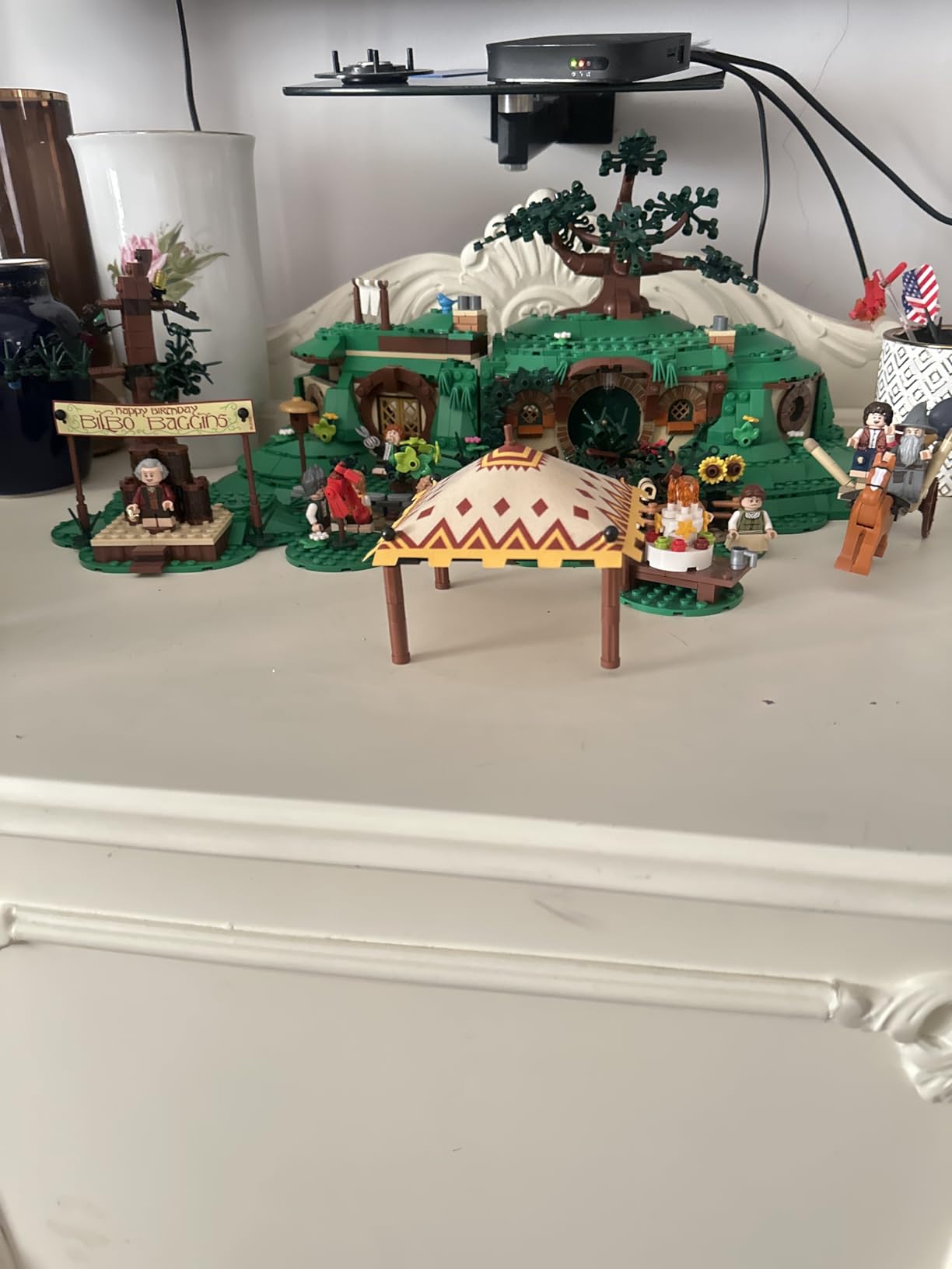 Icons The Lord of The Rings: The Shire Building Set - Room Decor for Men and Women, Ages 18+ - Adult DIY Collectible for Bedroom or Office - with Gandalf Minifigure - 10354 customer photo 1