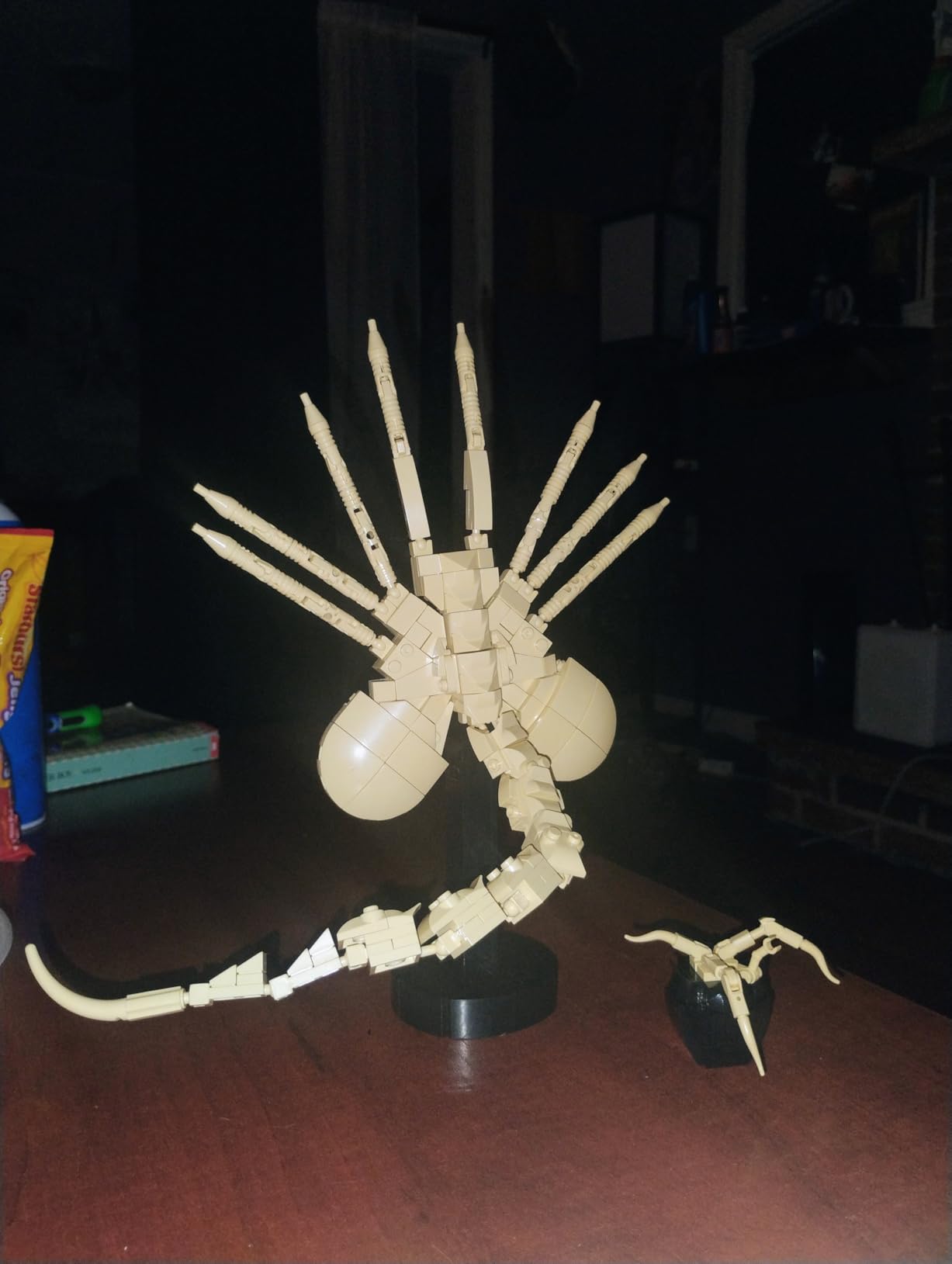 Halloween Xenomorph Facehugger Action Figure Building Kit Compatible with Lego,Cool Horror Toys for Adults and Boys 8-14 Years up 316 pcs customer photo 1