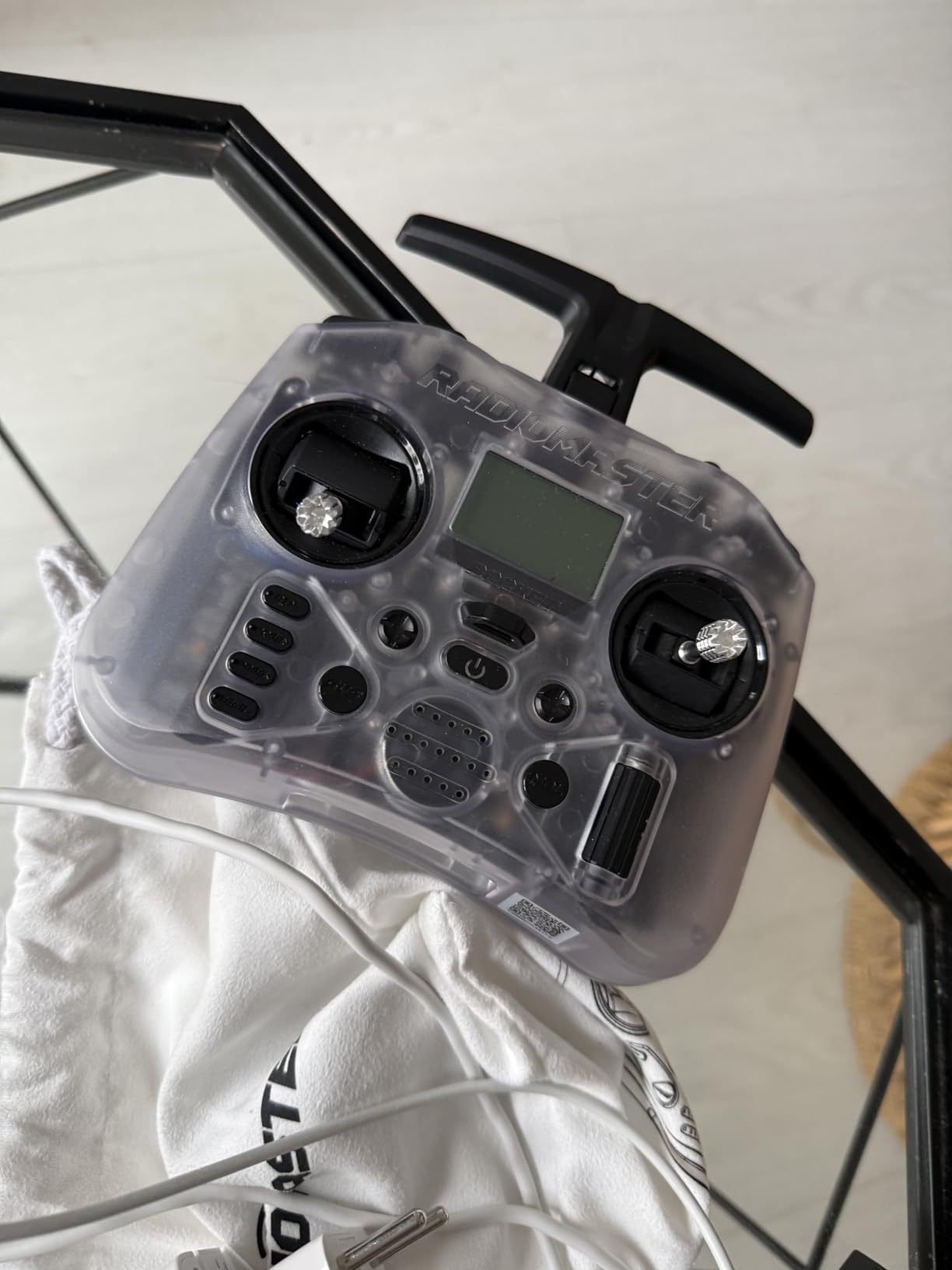 Radiomaster Pocket Hall Gimbal Transmitter Remote Control Portable Lightweight Built in LED Light Foldable Antenna Mode 2 (ELRS-Transparent) customer photo 1