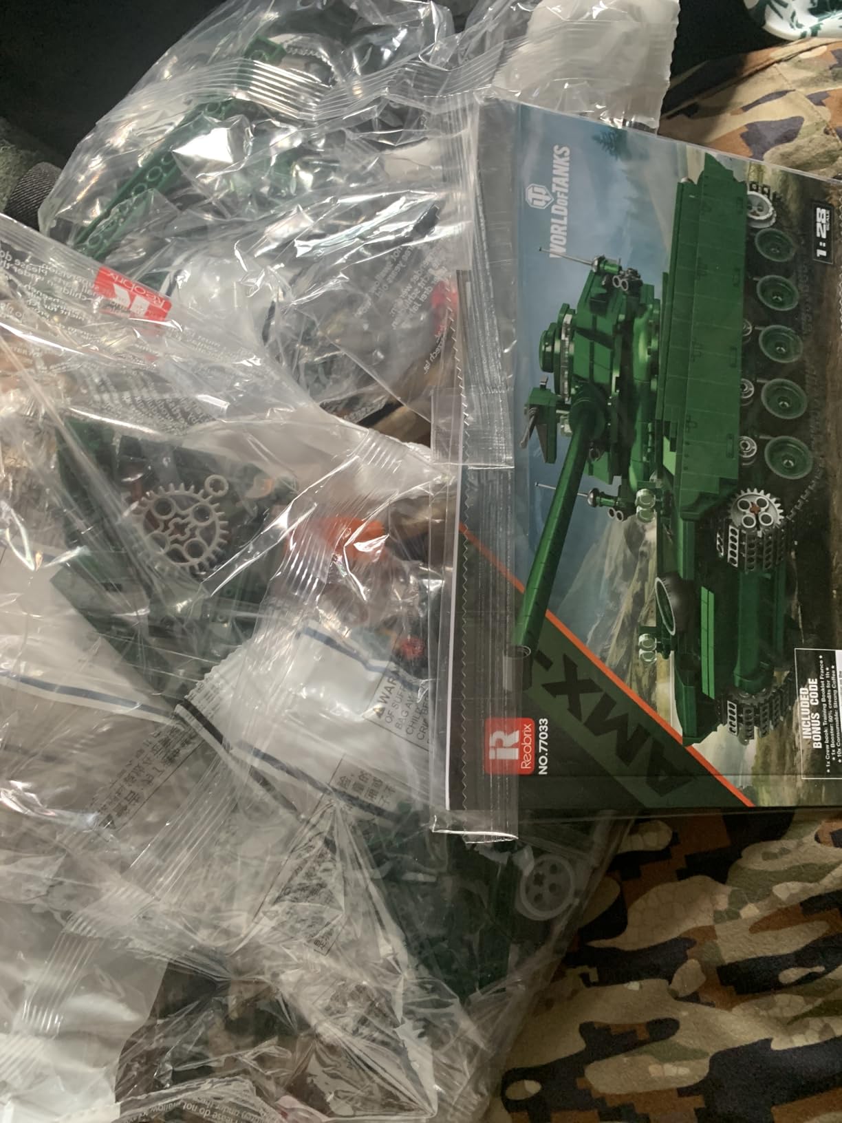 Reobrix AMX-13 Tank Building Set, WW2 Military French Tank Model Toy Set for Military Fans, World of Tanks Authorized Building Toy Collectible Building Block Sets for Adult, Ideal Gift for Adults customer photo 1
