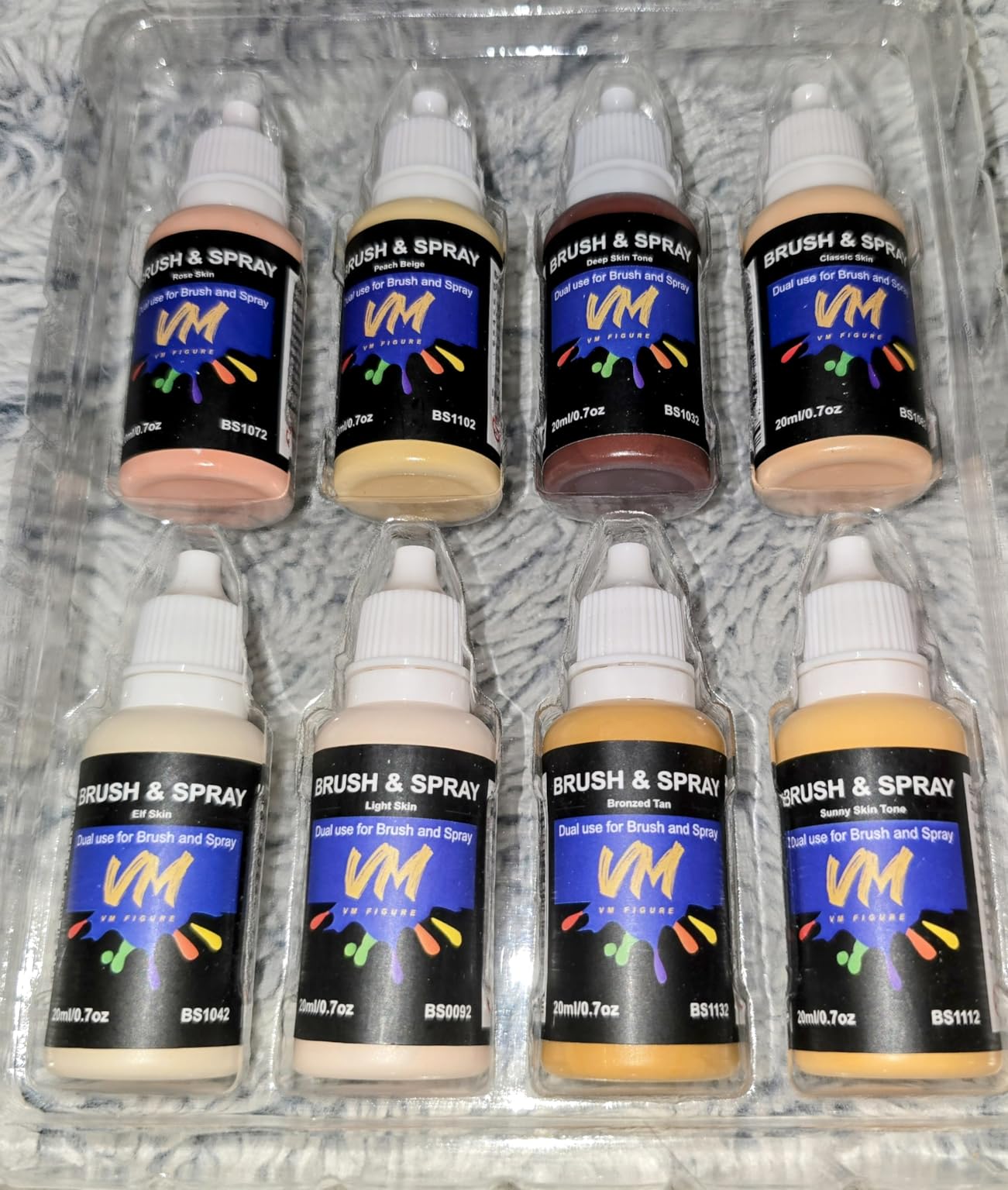 VM Basic Colors Miniature Paint Set - 20ml x 16 Bottles Basic Color Miniature Painting Kit Brush & Airbrush Compatible Acrylic Model Paint Set for Miniatures, Models,Crafts(Base Color Set 16 Bottles) customer photo 1