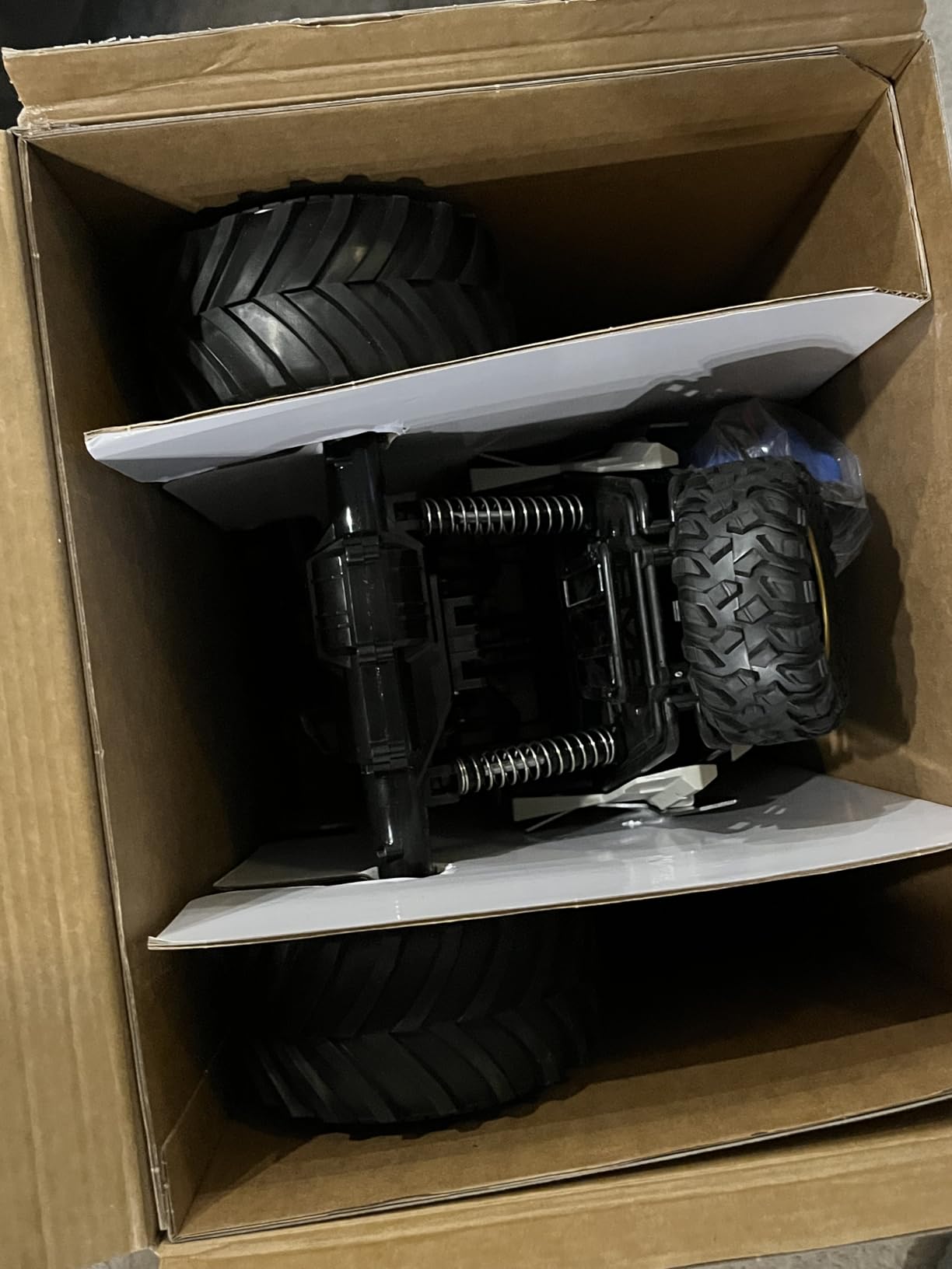 1:8 Large Amphibious RC Car - 4WD Waterproof Monster Truck Drives on Water & Land, All Terrain Remote Control Truck with LED Lights, Toy for Kids 3 Years and Up customer photo 1