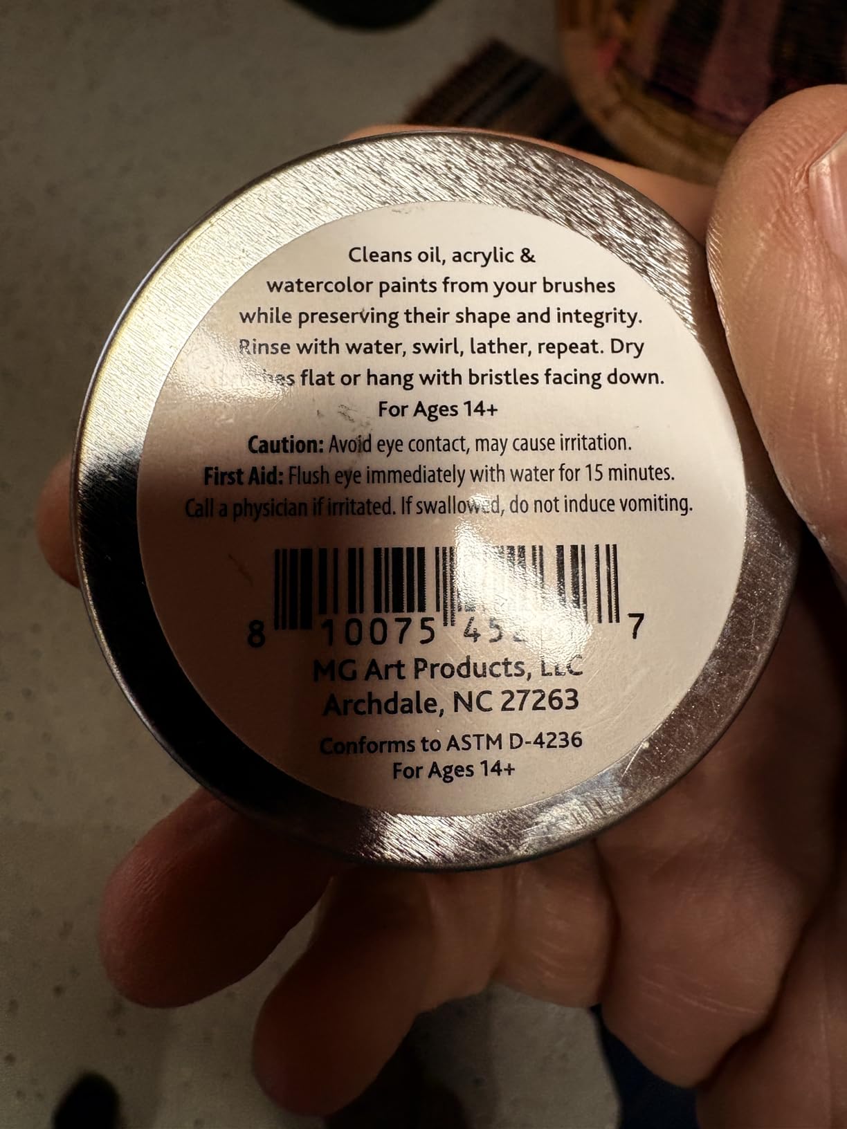 Tusc & Pine The Artists' Brush Soap - 2oz Plant-Based Brush Cleaner, Oil, Acrylic, Watercolor Paint - Nourishes Bristles; Made in North Carolina; Alkali Soap, Gentle Pine Fragrance customer photo 1