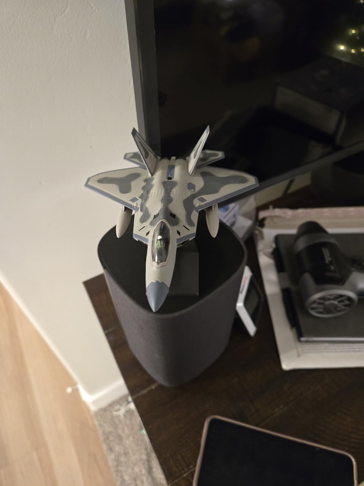 1:100 Scale SU-57 Stealth Metal Fighter Jet Model Military Die-cast Aircraft Models for Collection or Gift customer photo 2