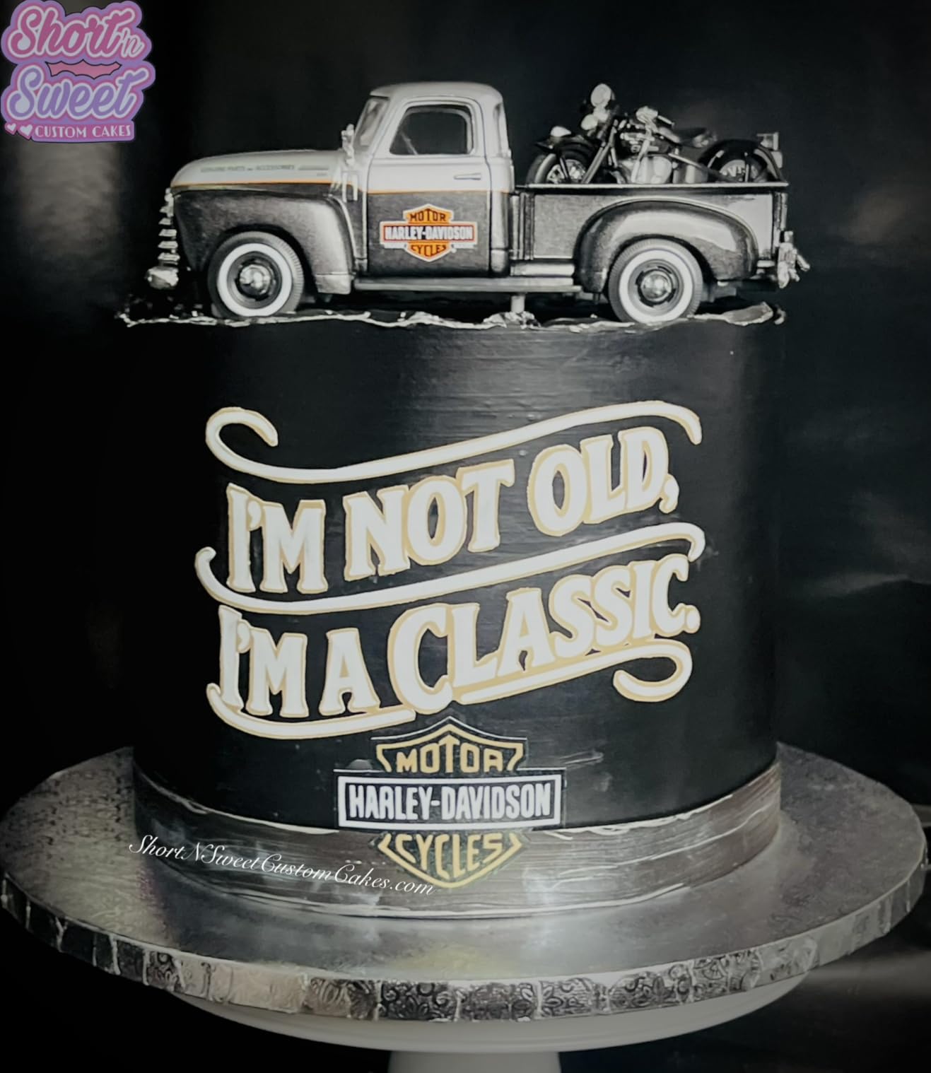 Maisto 1:24 Harley Davidson '48 FL Panhead + 1950 Chevrolet 3100 Pickup Diecast Vehicle Set customer photo 1