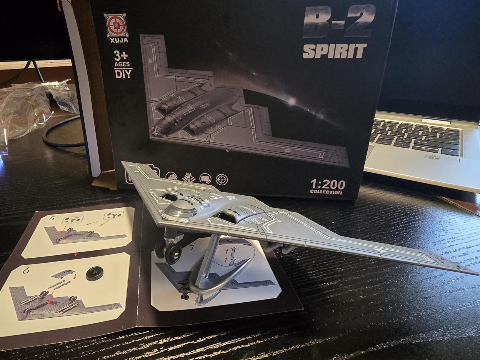 1/200 Scale B-2 Spirit Stealth Bomber Model Kit, Military Aircraft Assembly Set with Movable Landing Gear, Plastic Model for Collection & Display customer photo 2