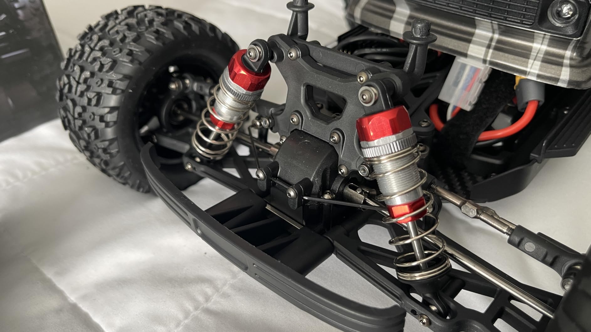 1:8 Scale Brushless RC Monster Truck for Adults, 100km/h+ High Speed 4x4 Offroad Remote Control Car for Adults with Dual 3S Rechargeable Battery Fast 4WD Remote Control Cars Buggy customer photo 2