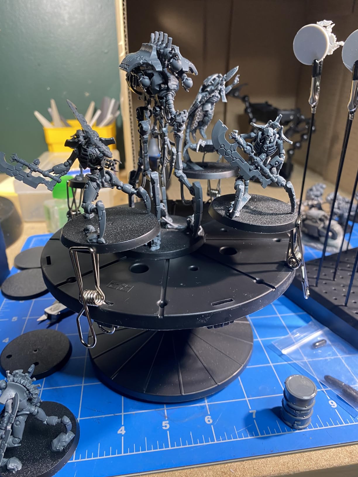 Tamiya 74522 Spray Work Painting Stand Set Makes Airbrushing and Spray Painting Easy customer photo 2