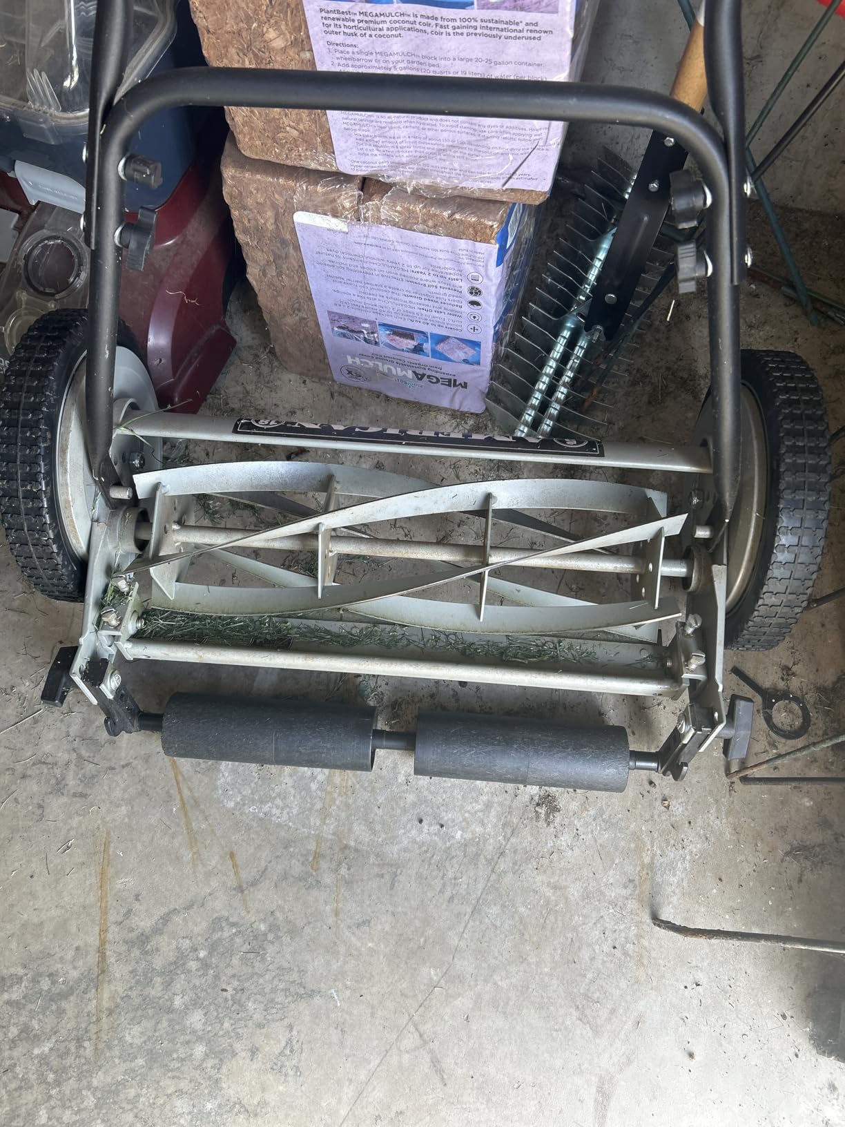 American Lawn Mower Company 1304-14 14-Inch 5-Blade Push Reel Lawn Mower customer photo 1