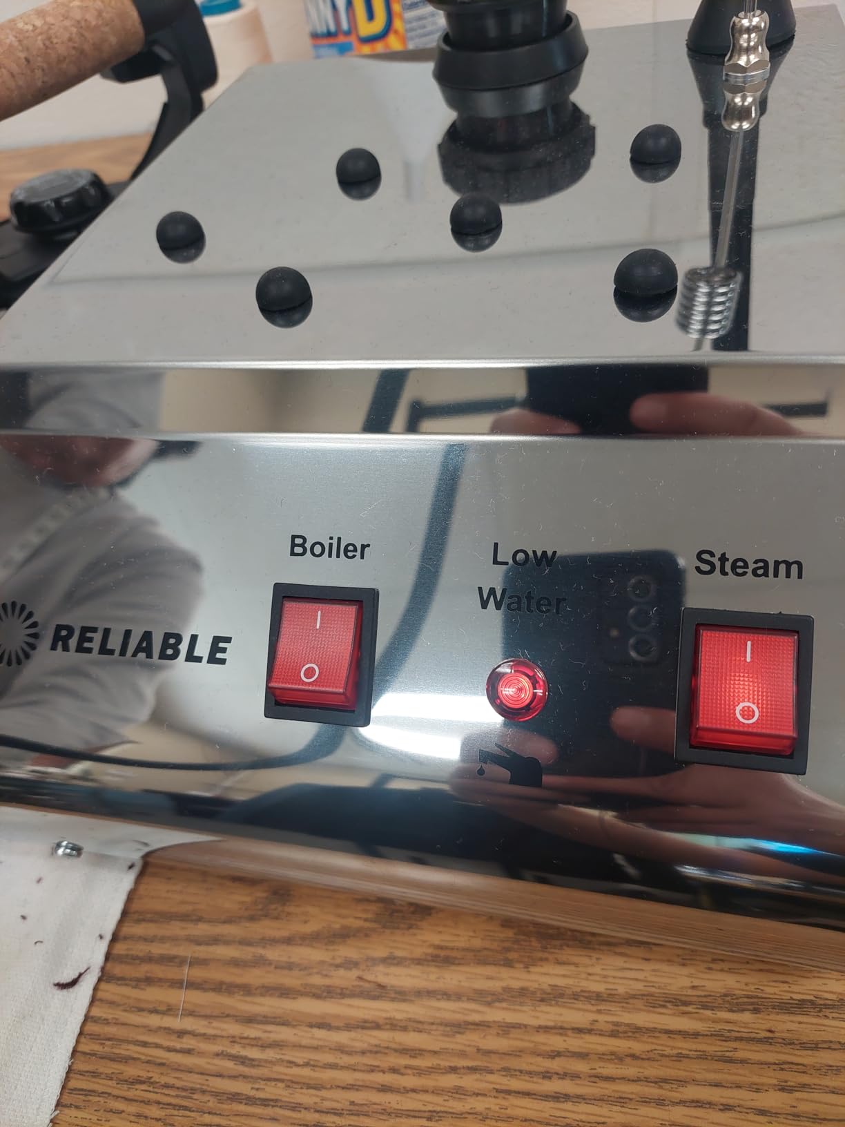 Reliable 3000IS Professional Steam Iron Station, Continuous Steam, Dry Steam, Leak-free, 4 Safety Systems, 1.4L Stainless Steel Boiler, 1800W customer photo 1