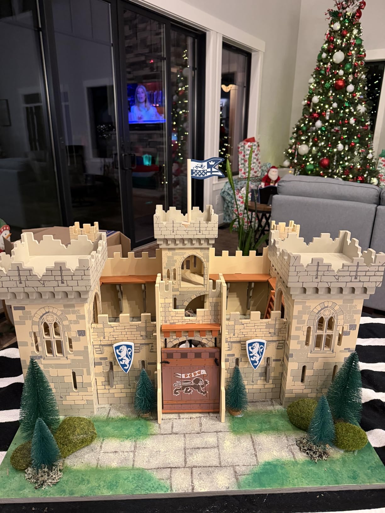 Master of Arms Castle - Ages 3+ - Wooden Medieval Playset - Fantasy & Medieval Collection - Functional Drawbridge - 22.8 X 15.9 X 12.0 in - Sparks Children's Imagination - Gift Idea customer photo 2