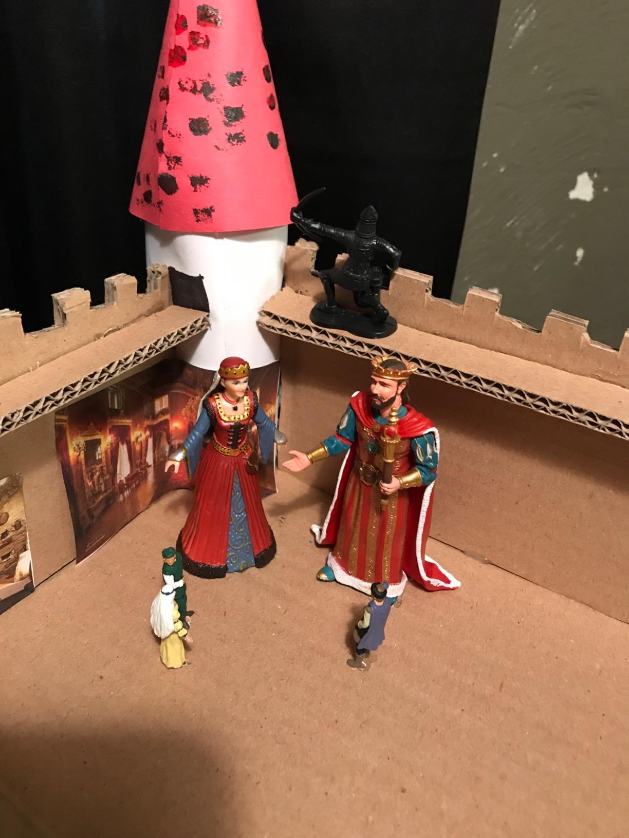 Realistic Medieval Queen Figure - Ages 3+ - Fantasy & Medieval Collection - Creative Play Royal World - Gift Idea Toy for Girls and Boys customer photo 2
