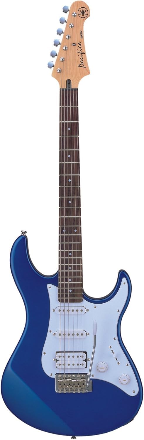 Yamaha GigMaker EG Electric Guitar Pack with Amplifier, Gig Bag, Tuner, Cable, Strap and Picks - Metallic Blue customer photo 2