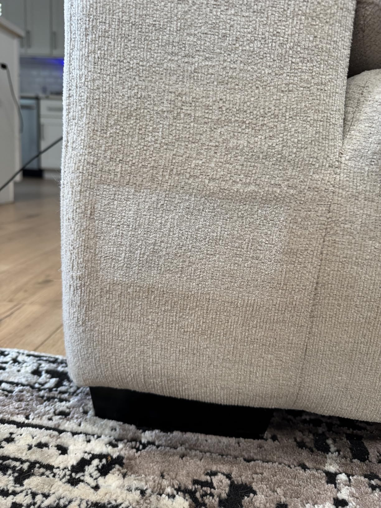 Chemical Guys Lightning Fast Carpet and Upholstery Stain Extractor - Great for Fabric, Upholstery, Cars, Home, Office, Furniture, and More, Fresh Scent - 16 oz customer photo 1