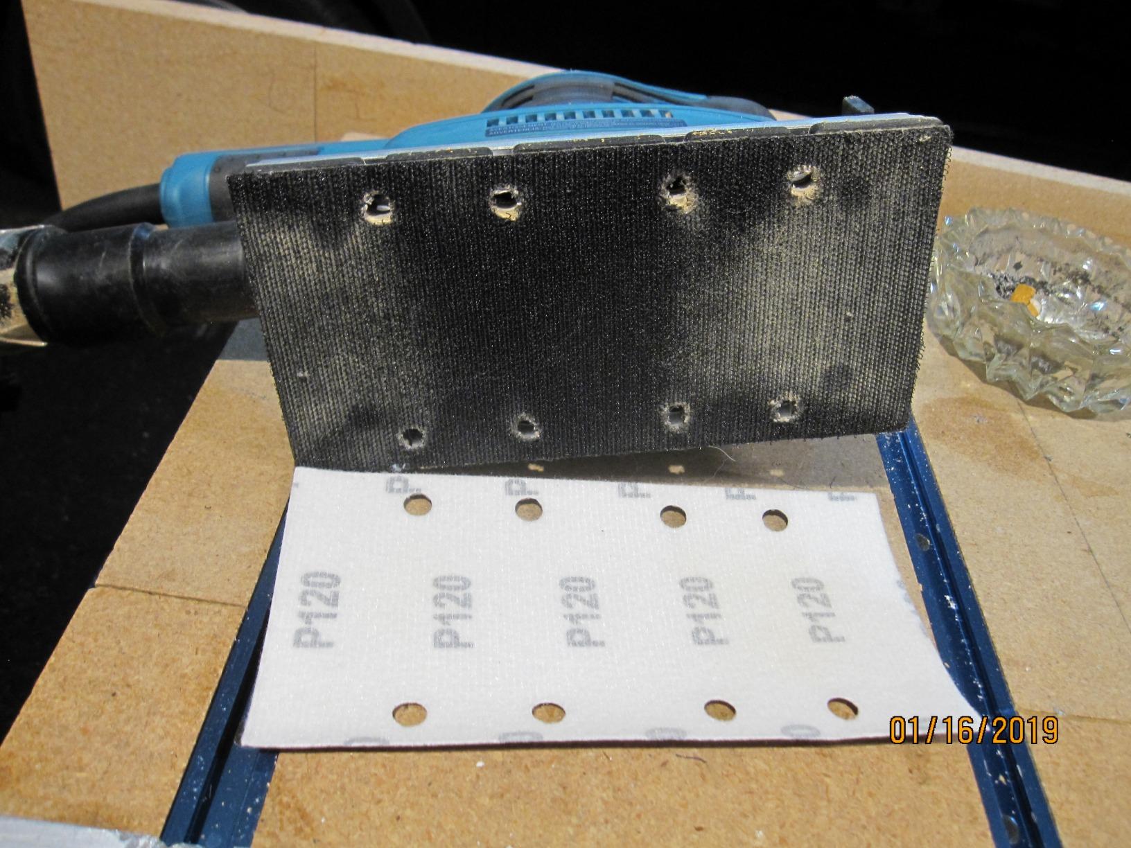 Makita Sheet Finishing Sander, 1/3 In, 1.7 A (BO3710) customer photo 2