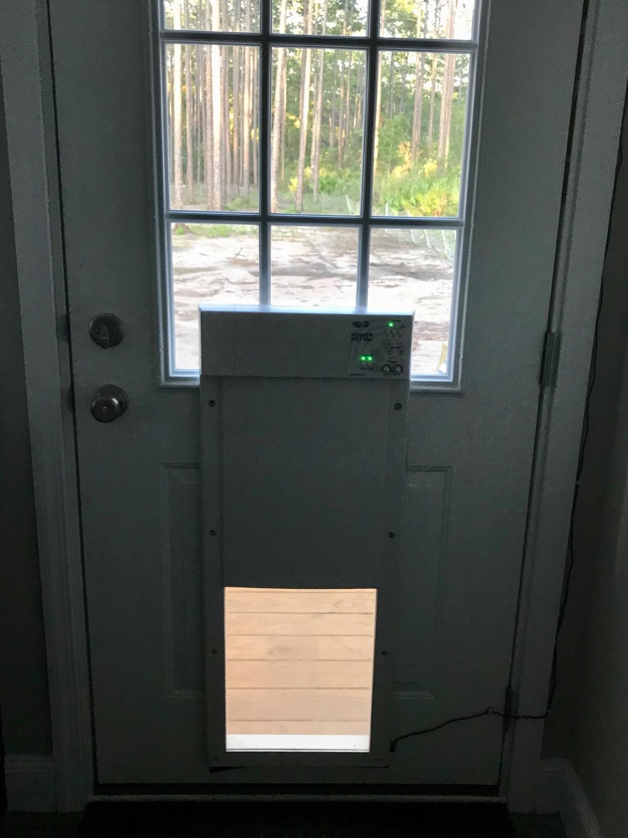 Genuine Power Pet Fully Automatic Pet Door from High Tech Pet Brand. Pet Collar Operated, 4 Way Access, Directional Sensing, Dead Bolt Lock, Air Tight, Quick, Quiet Operation customer photo 1