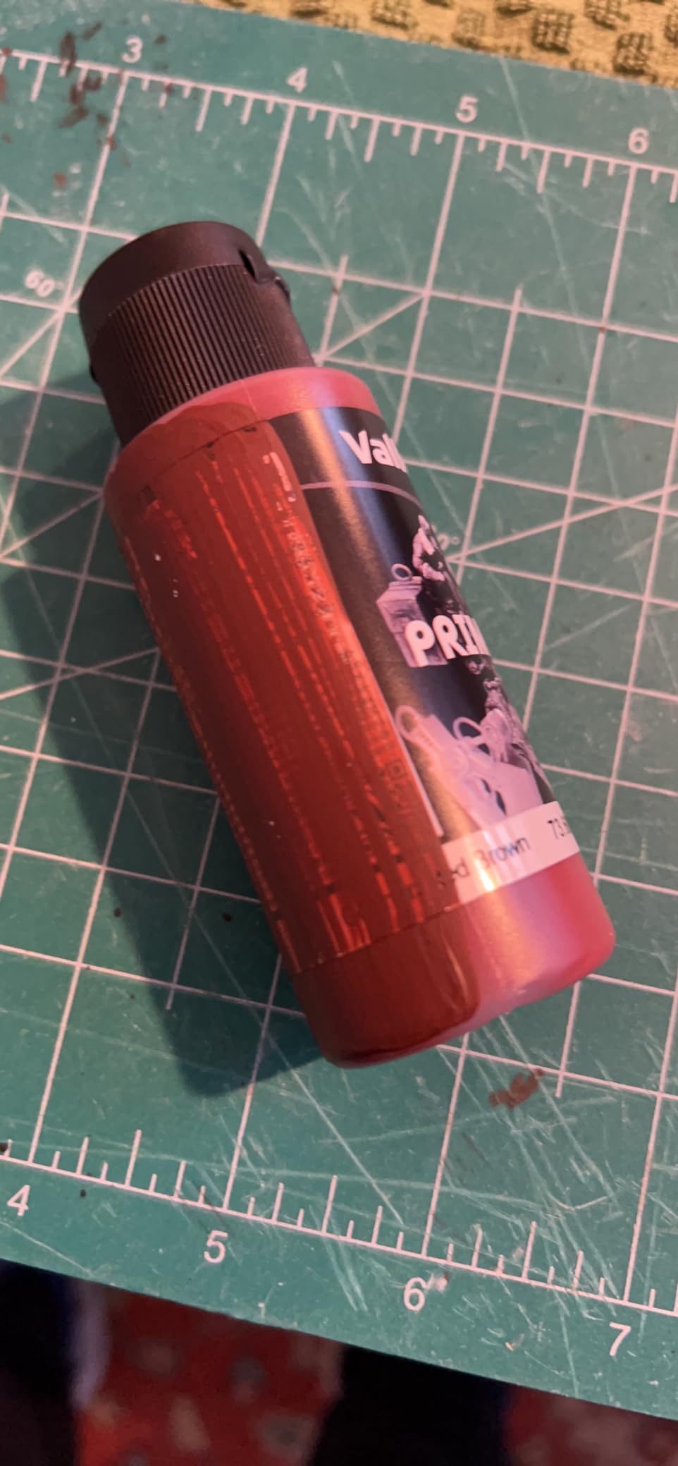 Vallejo - Surface Primer Color | German Red Brown 200 ml. (6.76 fl.oz.) | Matte Finish and Fast Drying | Perfect for Airbrushing and Great Adhesion to Figurines and Scale Models customer photo 1