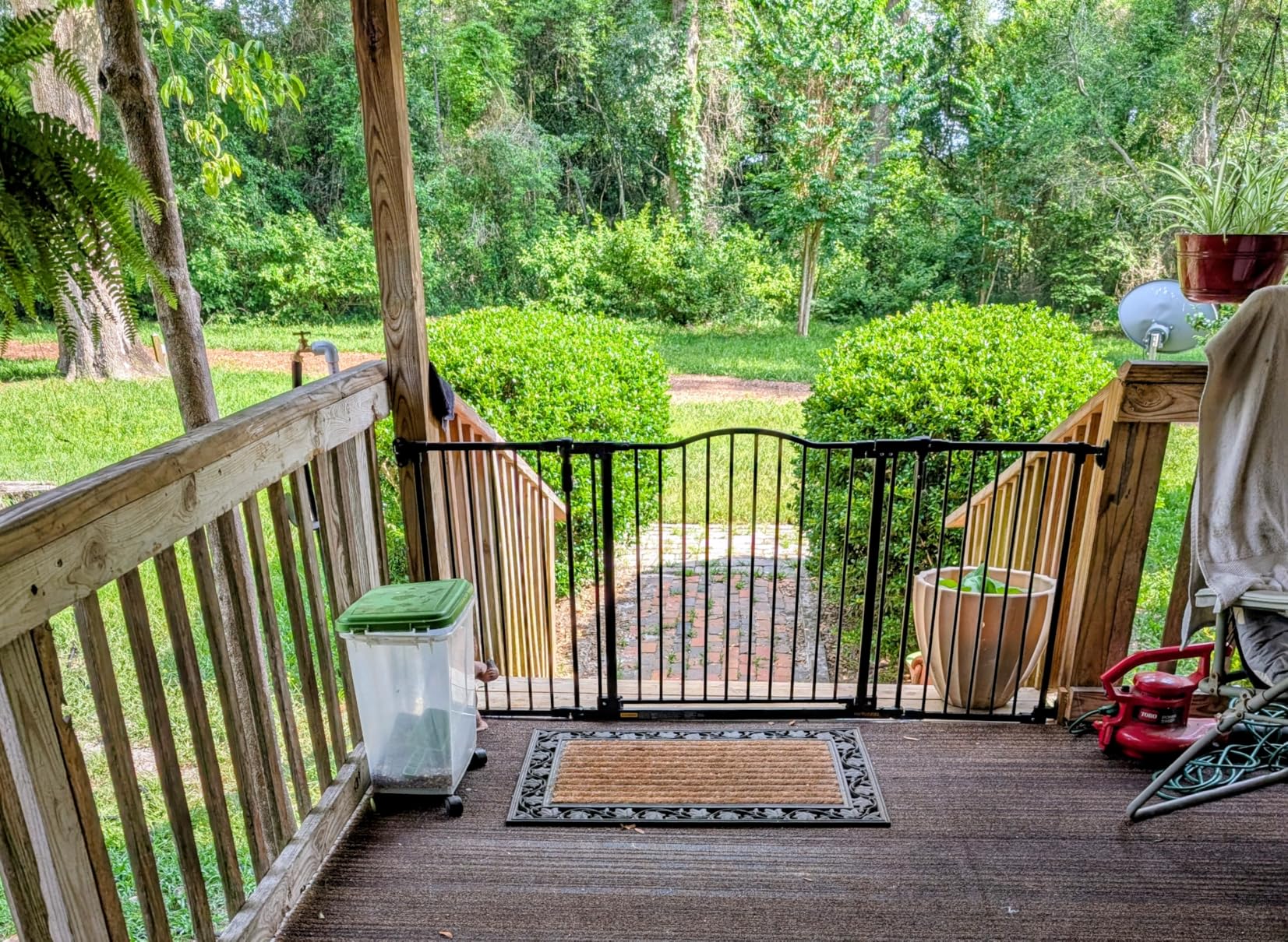 Toddleroo by North States - Deluxe Decor Safety Gate: Hardware Mounted Extra Wide Metal Baby Gate - Adjustable 38.3 to 72 Inches Wide - 30 Inches Tall - Matte Bronze customer photo 1