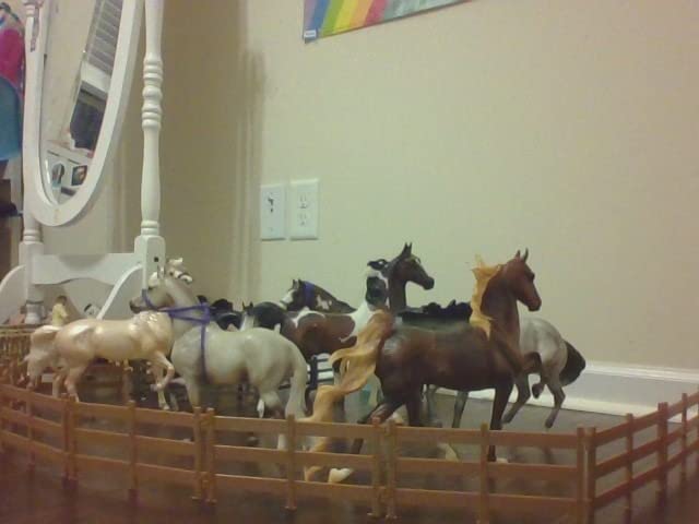 Freedom Series (Classics) Horse Corral Fencing Accessories Set | 10-Piece Accessory Set | 1:12 Scale (Classics) | Model #61064 customer photo 1
