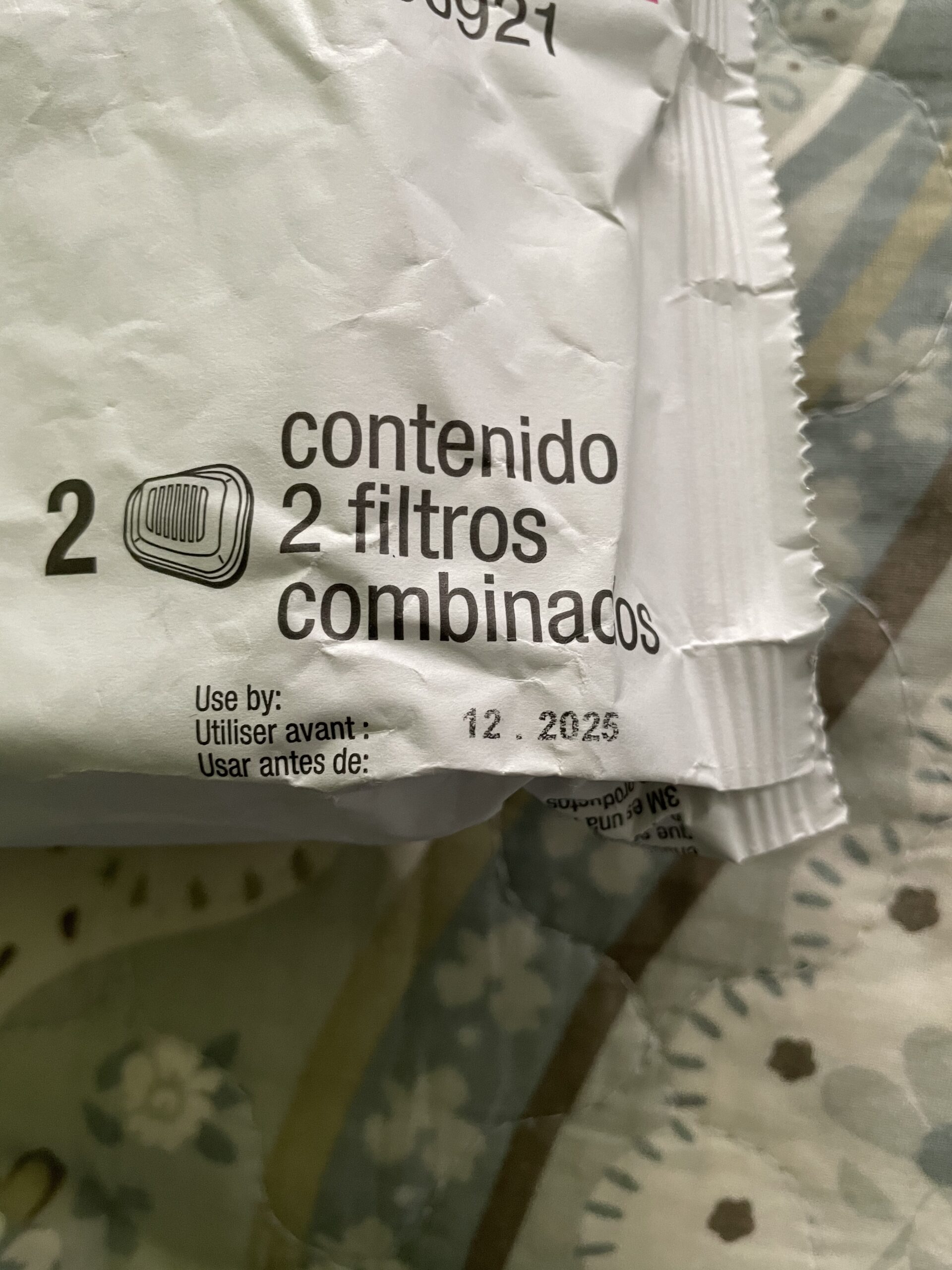 3M 60921 P100 Respirator Cartridge/Filter, NIOSH Approved, 1 Pair, OV/P100, Helps Protect Against Organic Vapors, Asbestos, Silica, and Particulates, Painting, Chemical Clean-up, Maintenance customer photo 1