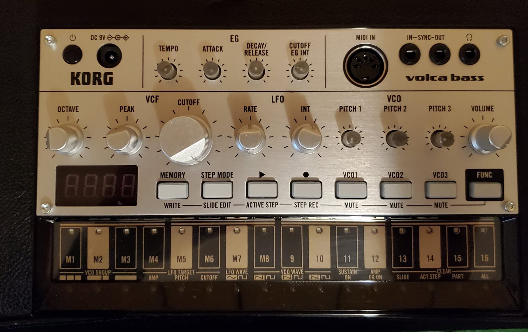 Korg Volca Bass Analog Synthesizer w/Three Oscillators and 16-step Sequencer customer photo 2