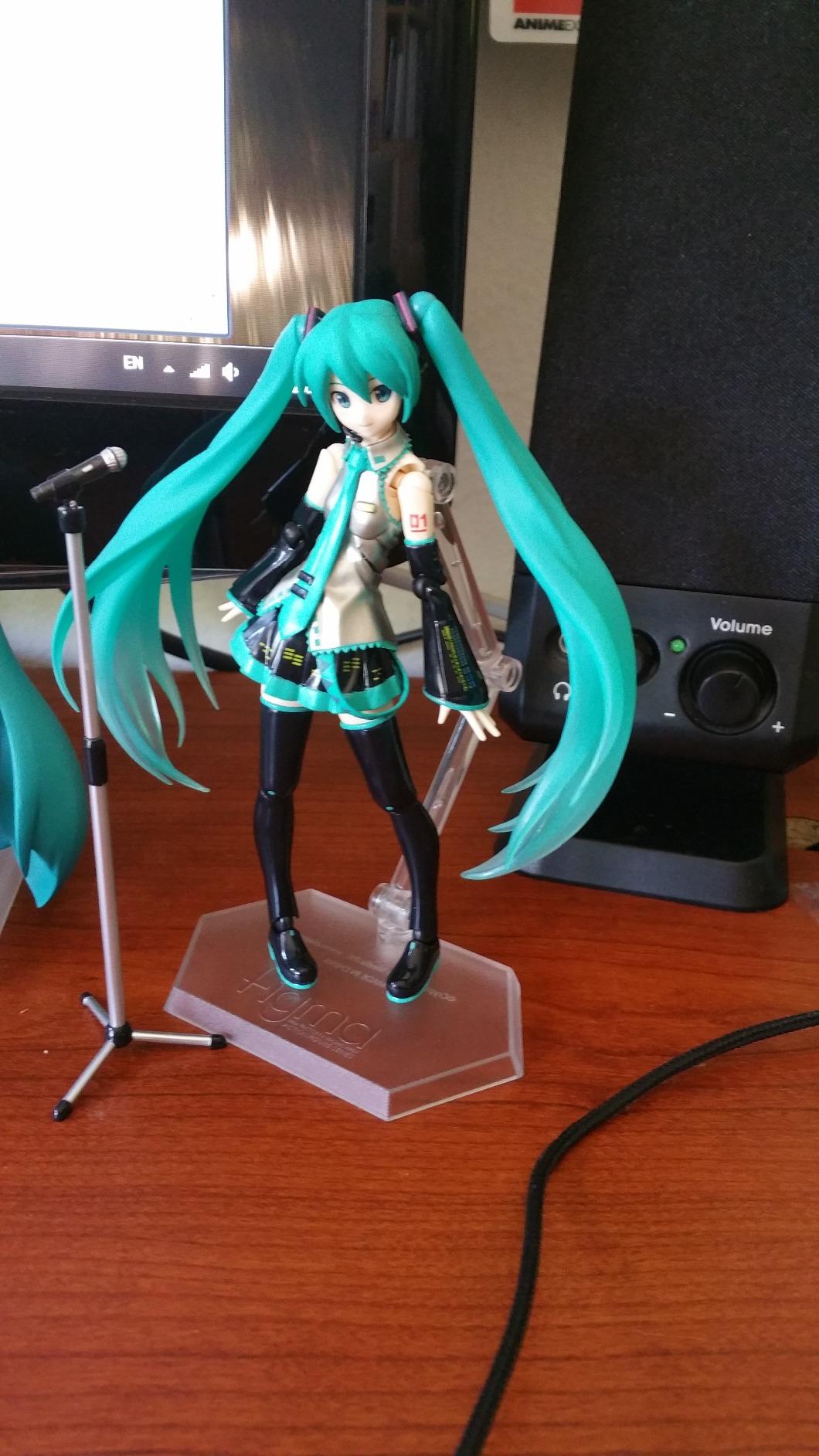 Good Smile Hatsune Miku: Figma 2.0 Action Figure customer photo 2