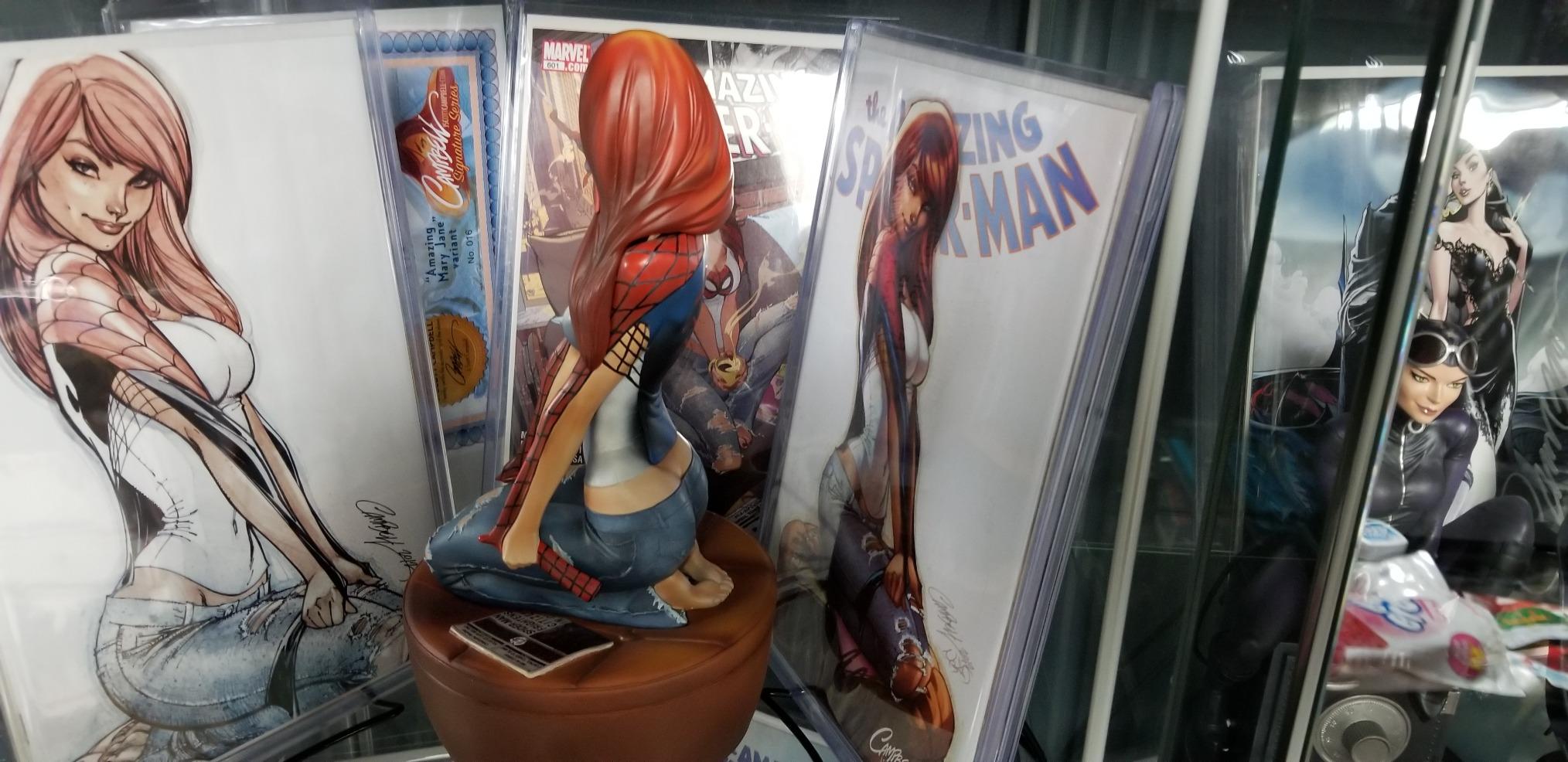 Spider-Man Comiquette Mary Jane Polystone Statue customer photo 1