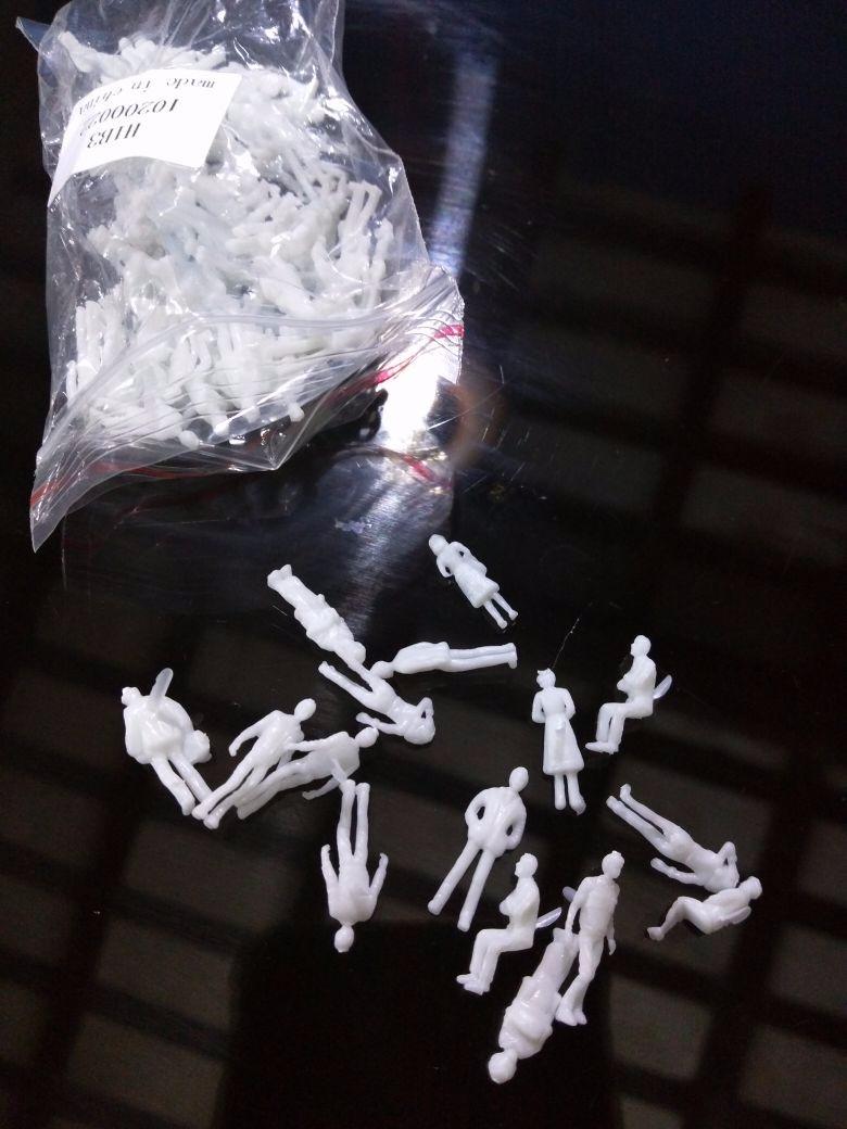 White Unpainted Architectural 1:100 Scale Model Figures Standing Figures for Miniature Scenes, White Color Pack of 100 customer photo 2