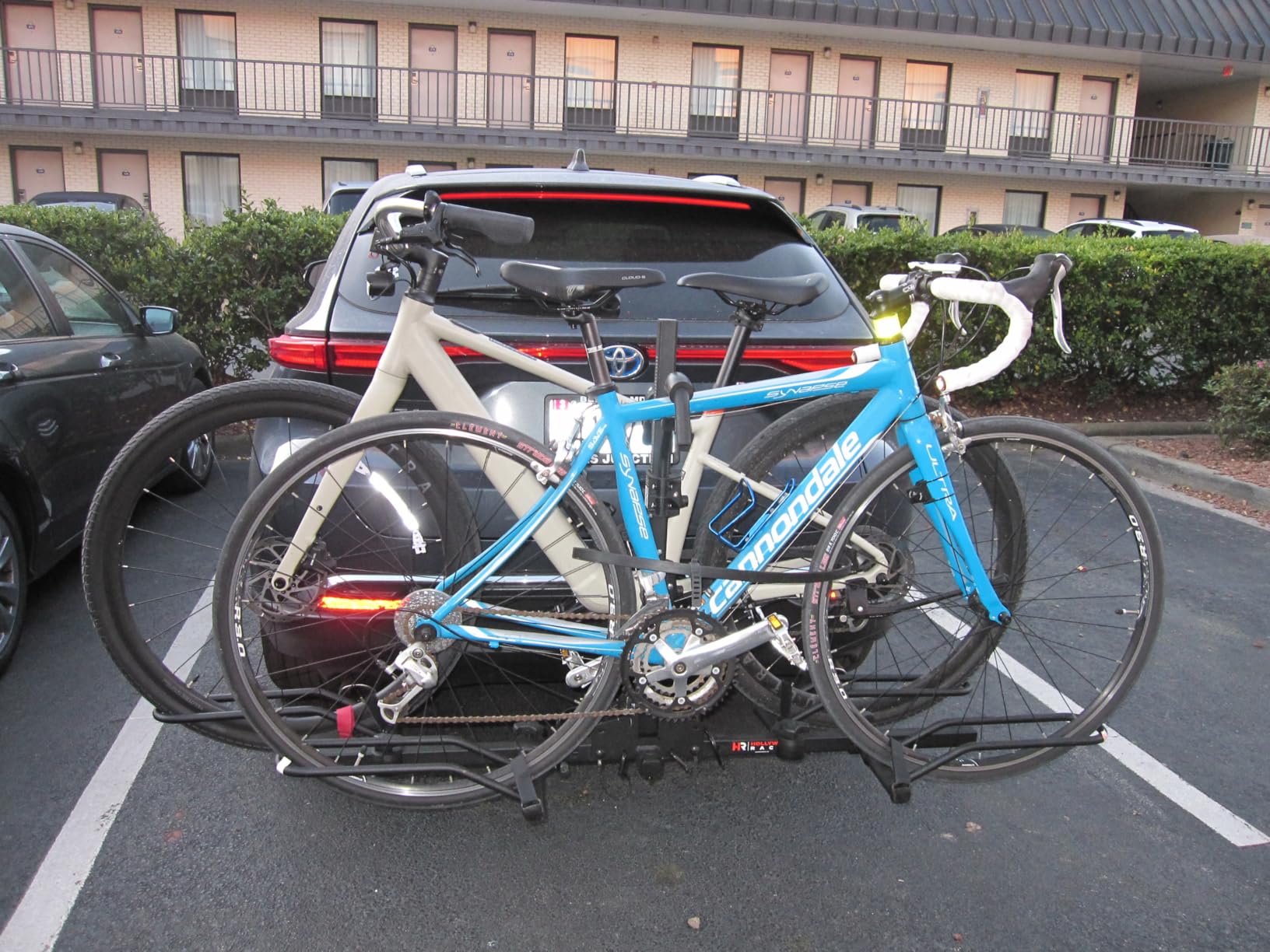 Hollywood Racks Trail Rider, Hitch Mount Rack, 1-1/4'' and 2'', Bikes: 2 customer photo 2