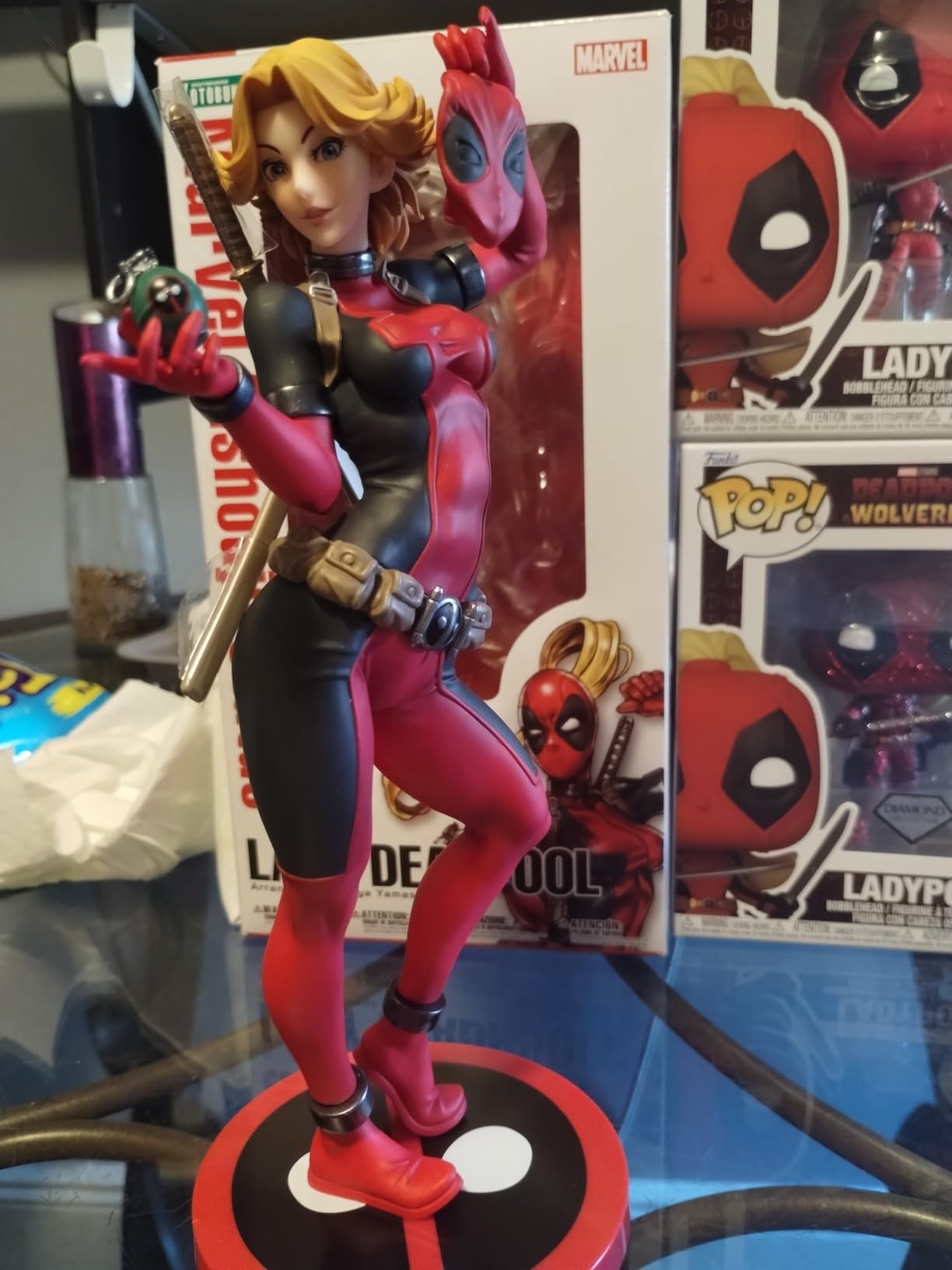 Kotobukiya Marvel: Lady Deadpool Bishoujo Statue customer photo 1