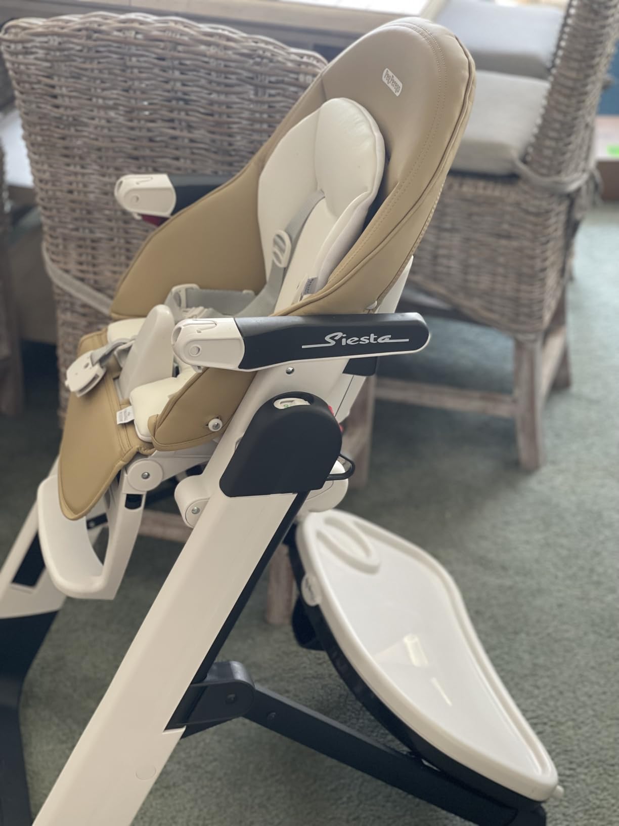 PEG Perego Siesta, Grow With Baby Folding High Chair & Recliner, Ice (Grey) - Height Adjustable, Quick Clean & Easy Push Wheels, Made in Italy customer photo 1