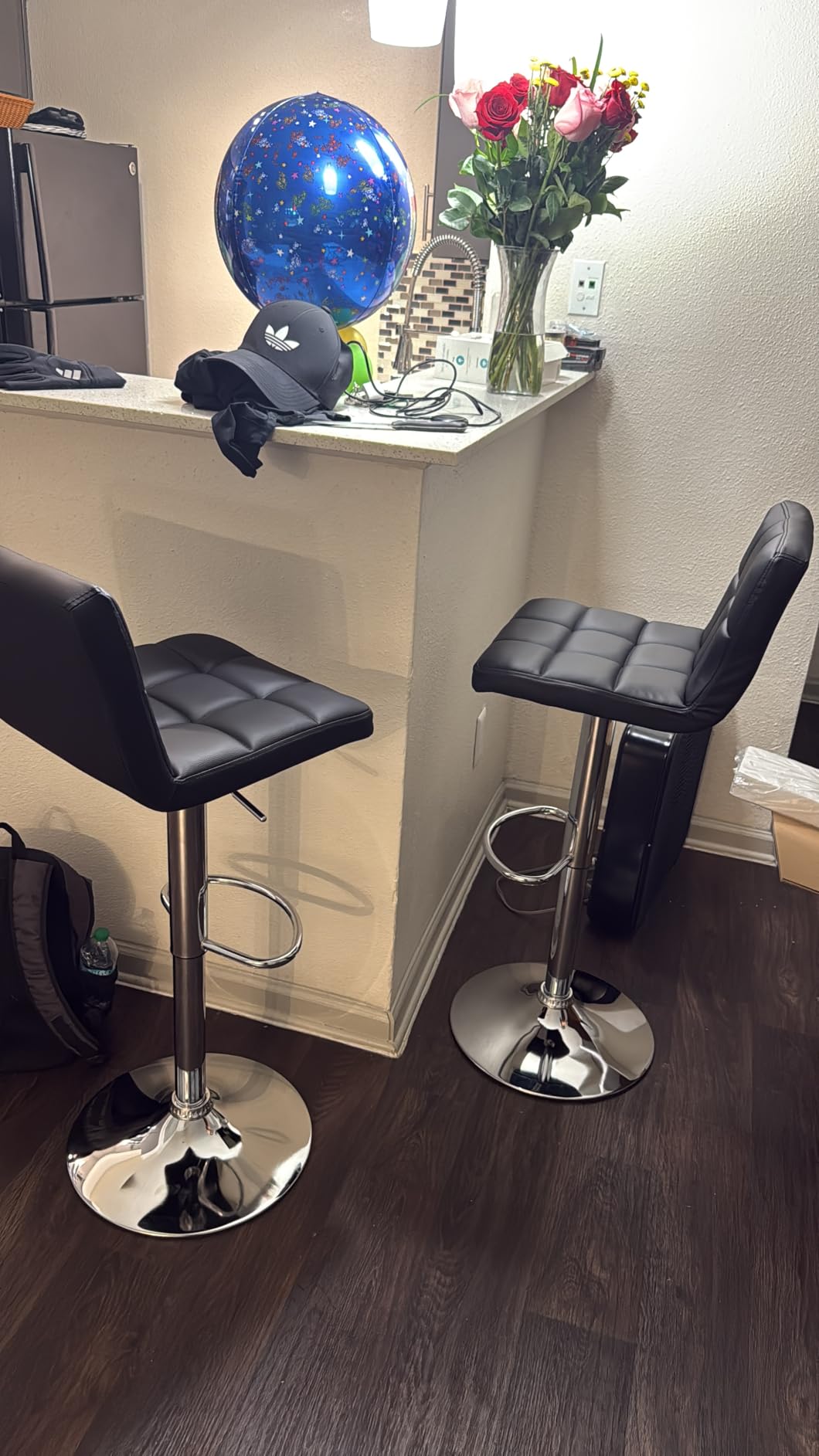 Homall PU Leather Adjustable Swivel Bar Stools Set of 2 customer photo 1