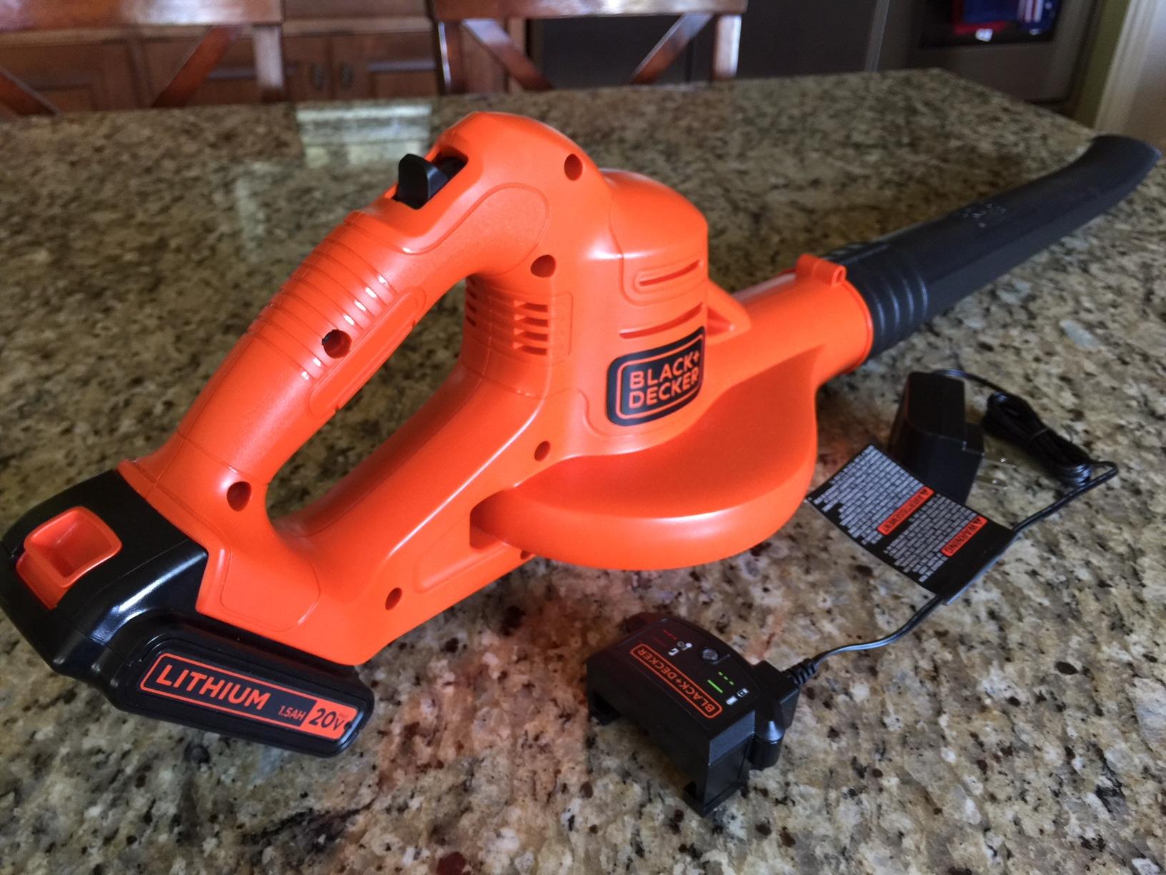 BLACK+DECKER Cordless Leaf Blower with Battery and Charger 20V MAX, Electric Leaf Blower 130 mph Air Speed (LSW221) customer photo 1