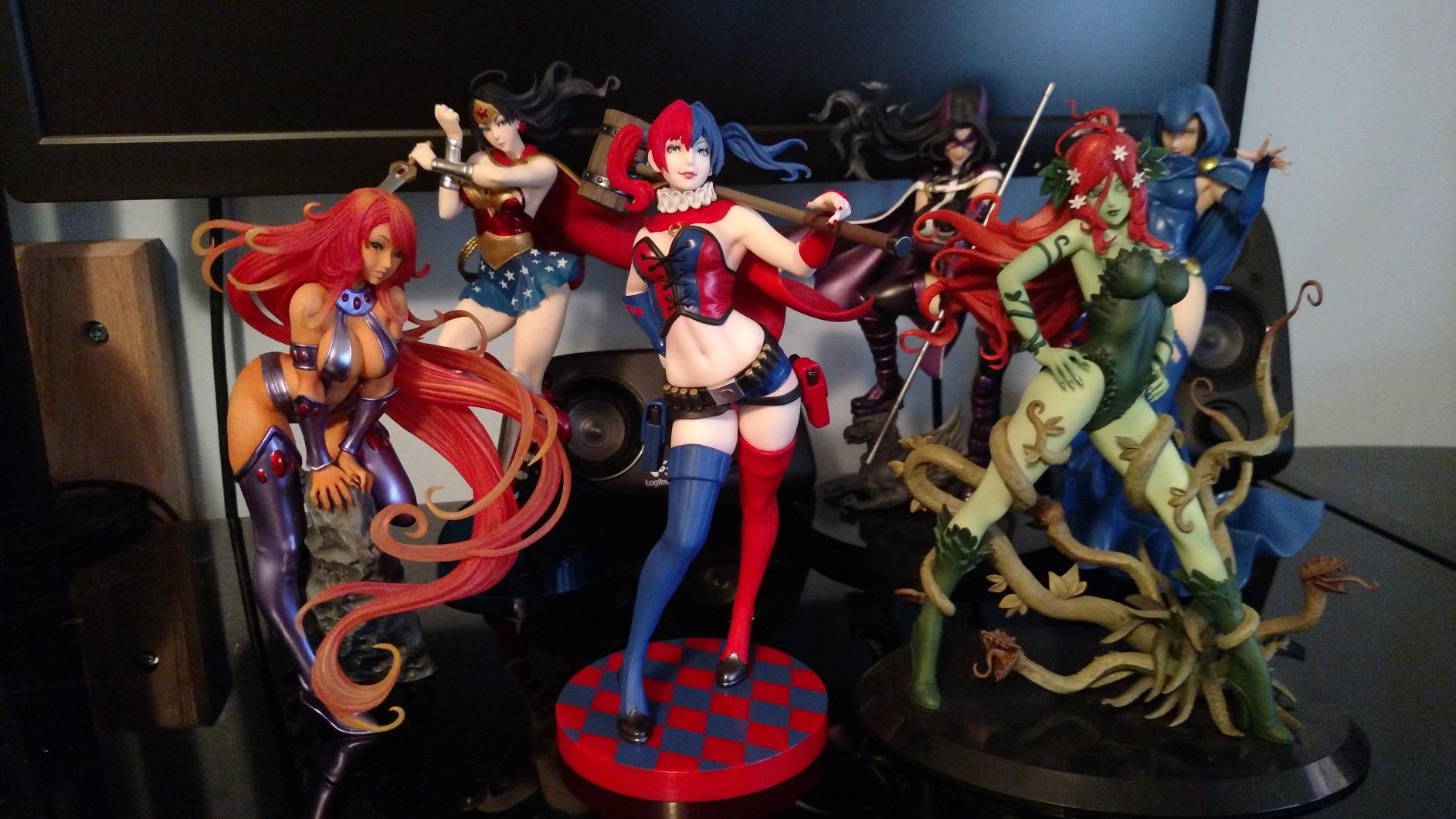 Kotobukiya DC Comics Harley Quinn Bishoujo Statue (New 52 Version) customer photo 1
