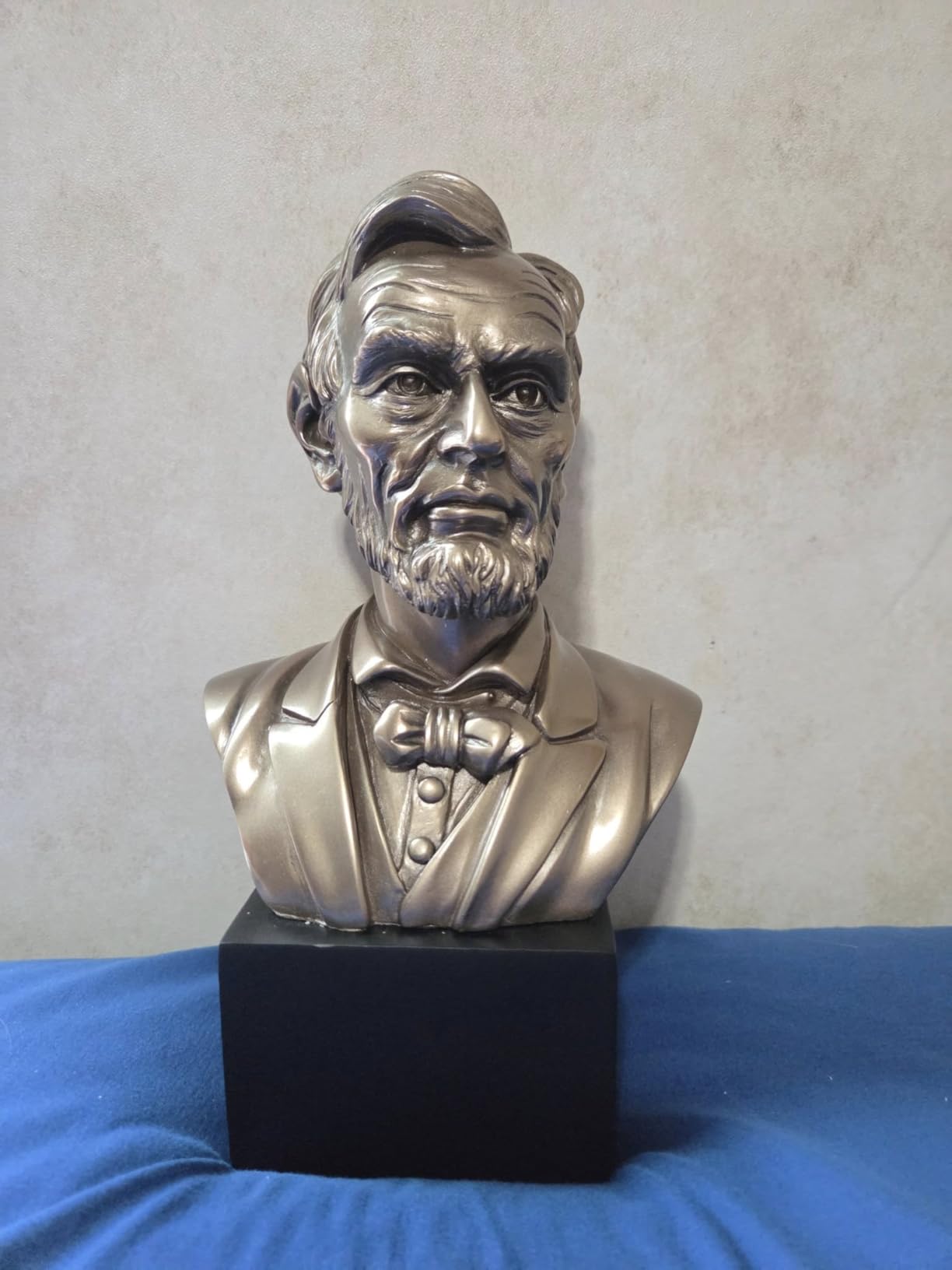 Ebros United States of America 16th President Abraham Lincoln Bust Statue 9.25