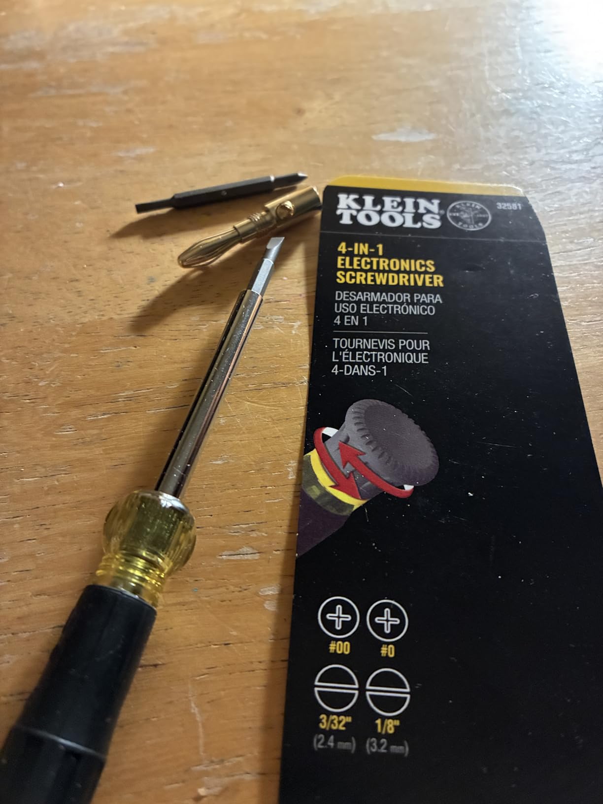 Klein Tools 32581 4-in-1 Electronics Screwdriver Set with 2 Slotted, 2 Phillips Precision Machined Bits, Ideal for Terminal Blocks customer photo 2