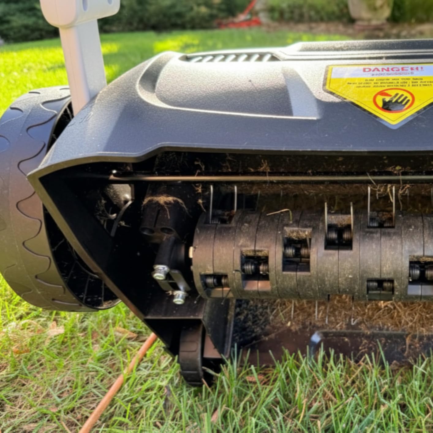 Sun Joe Electric Dethatcher & Scarifier, Corded, with 8-Gal Bag, 12.6-Inch Cutting Width, 12-Amp Motor - Heavy-Duty Yard Trimmer for Lawn Maintenance, AJ801E customer photo 2