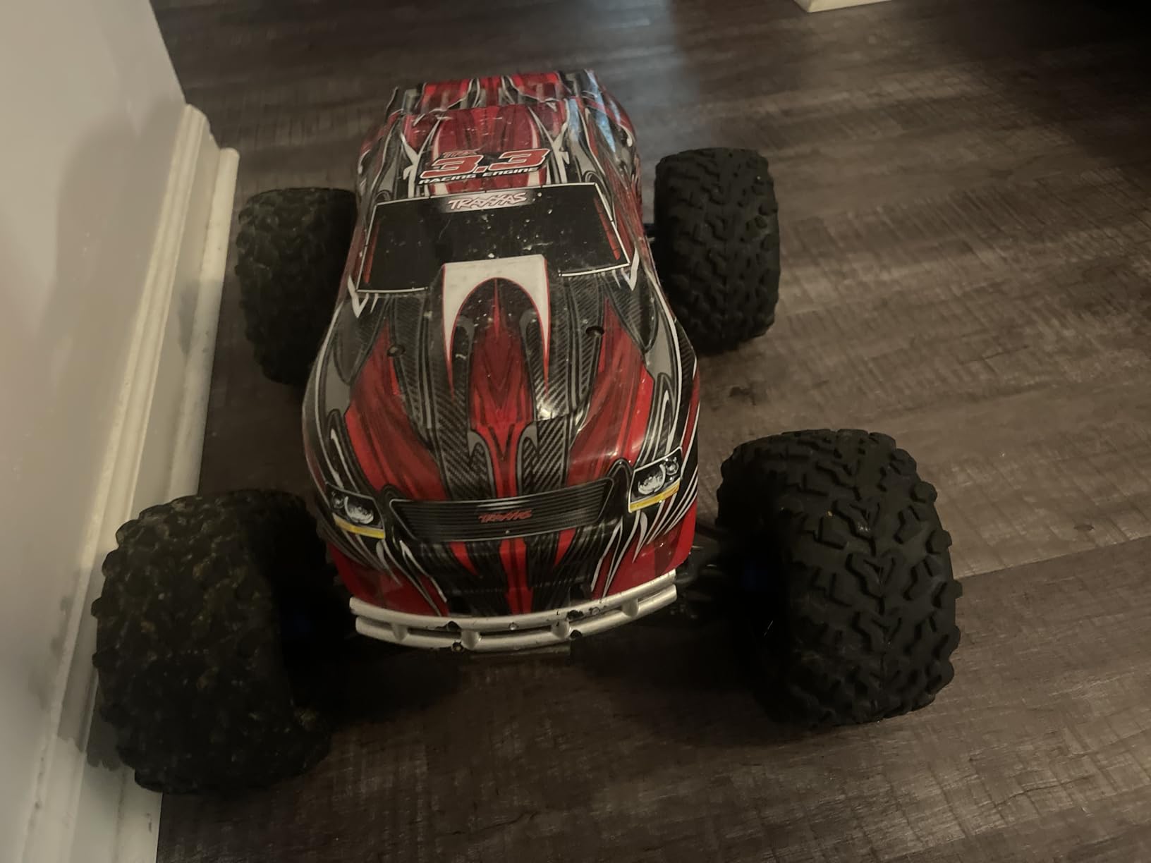 T-Maxx 3.3: Powered 4WD Maxx Monster Truck (1/10 Scale), Red customer photo 1