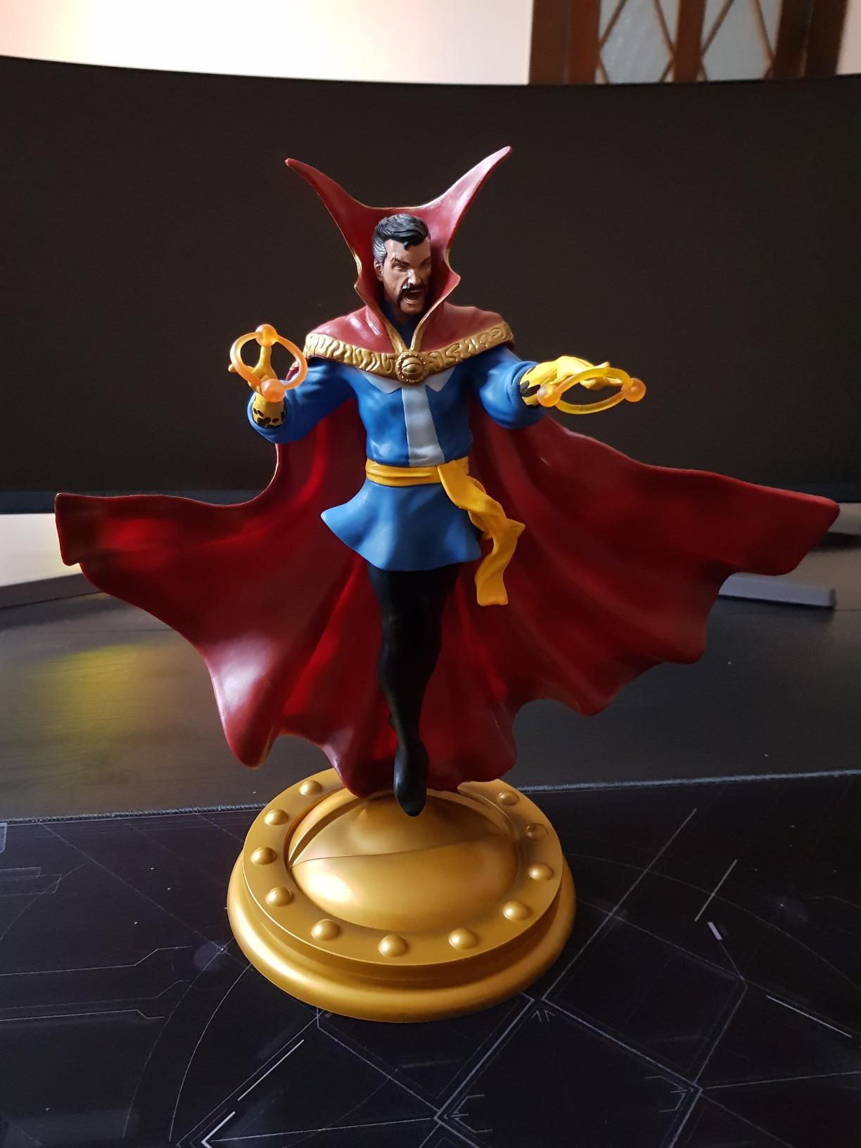 Diamond Select Toys Marvel Gallery Doctor Strange PVC Figure customer photo 1