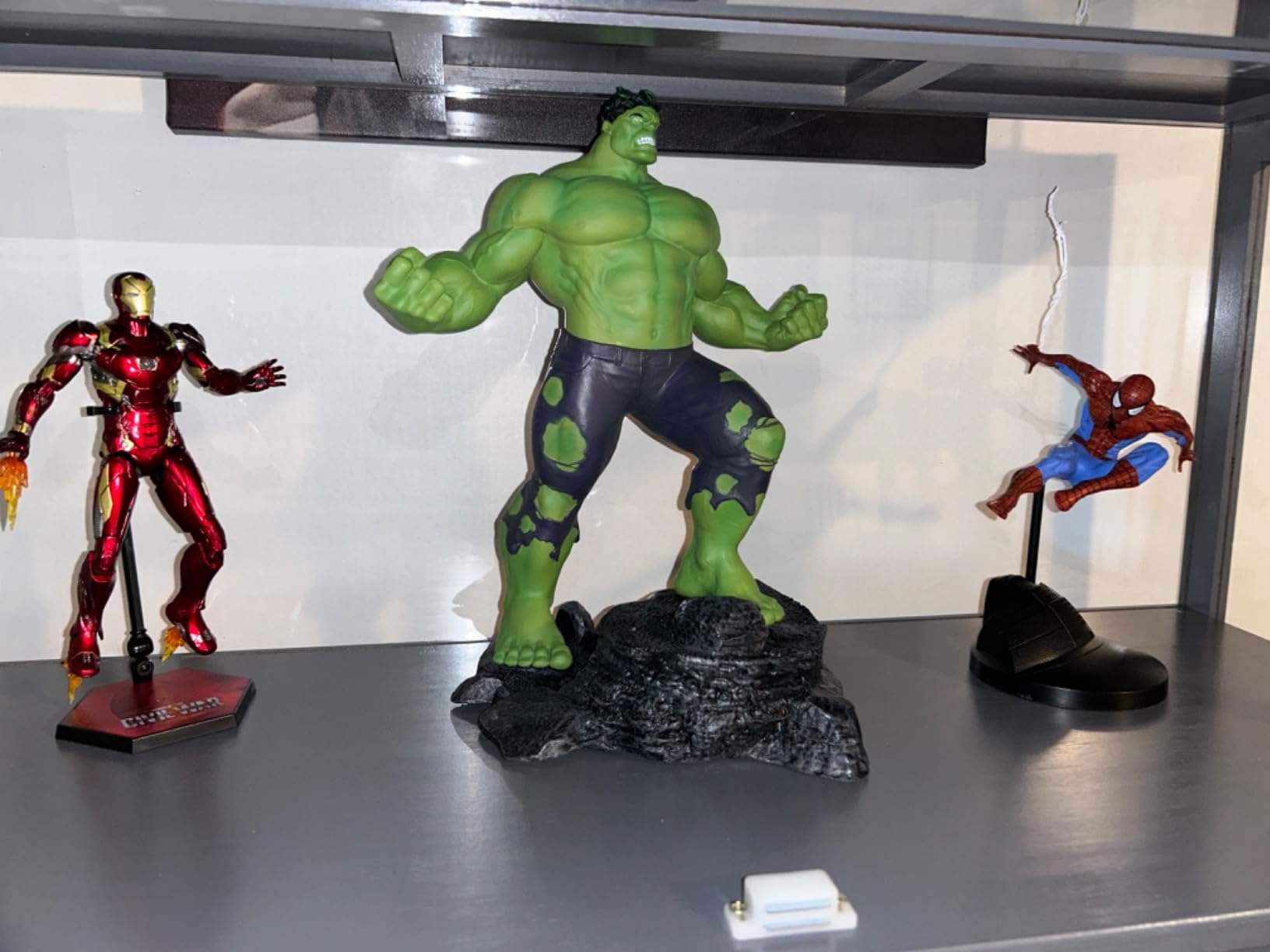 Diamond Select Toys Marvel Gallery Hulk PVC Figure customer photo 1