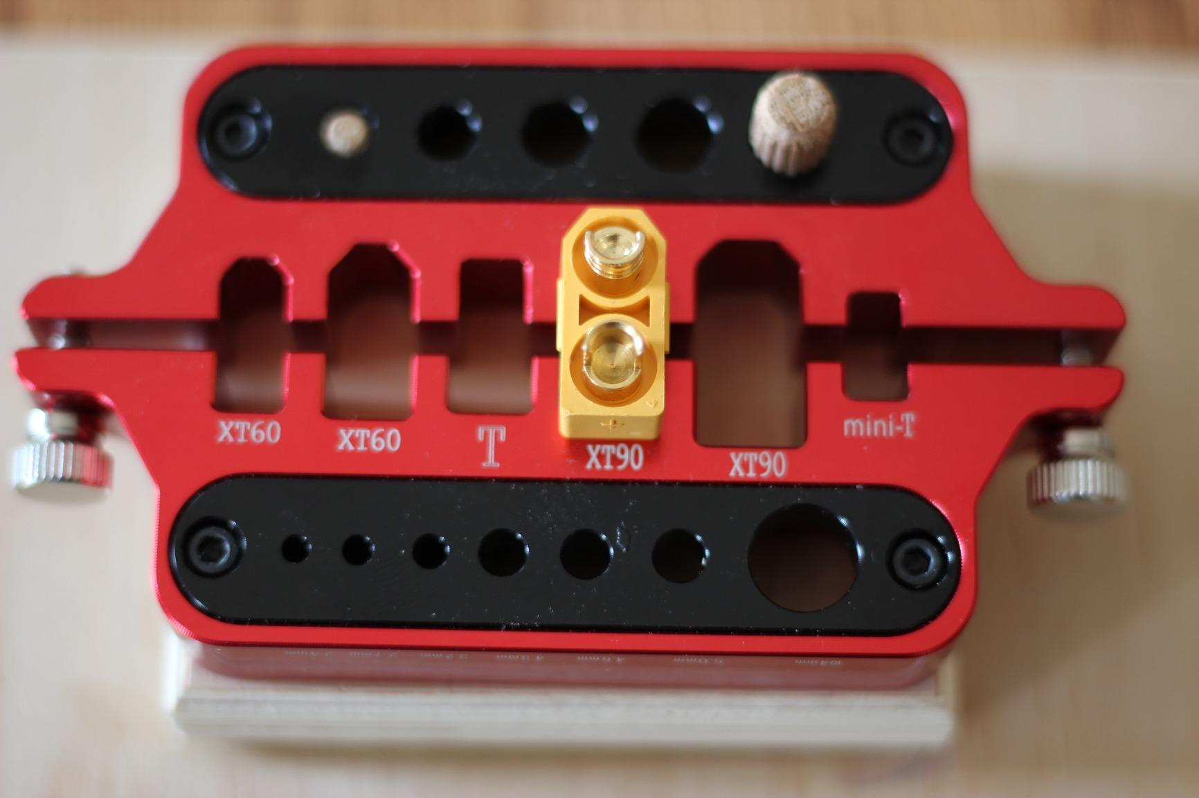 ShareGoo Aluminum Welding Soldering Insulate Station Jig RC Tools for XT60 XT90 T Plug Banana Plug Connector,Red customer photo 2