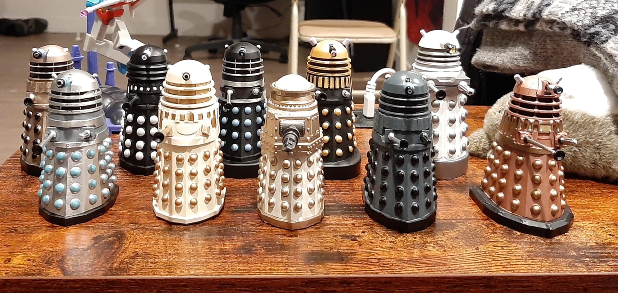 Doctor Who: The Daleks Parliament Figurine Set customer photo 1