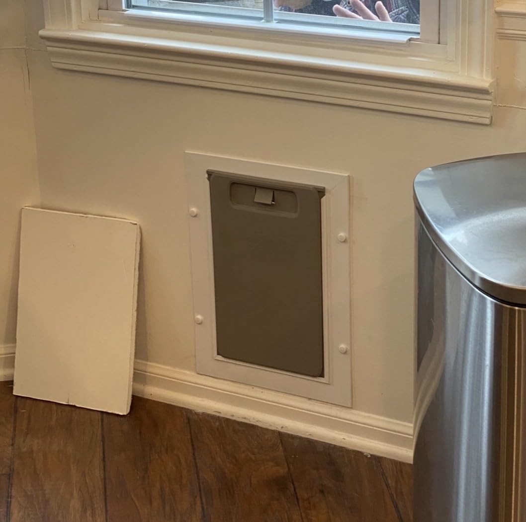 PetSafe Never Rust Wall Entry Pet Door - Telescoping Frame - Insulates Better Than Metal, Energy Efficient - Interior & Exterior, Weatherproof, Easy to Install & Clean - M customer photo 2