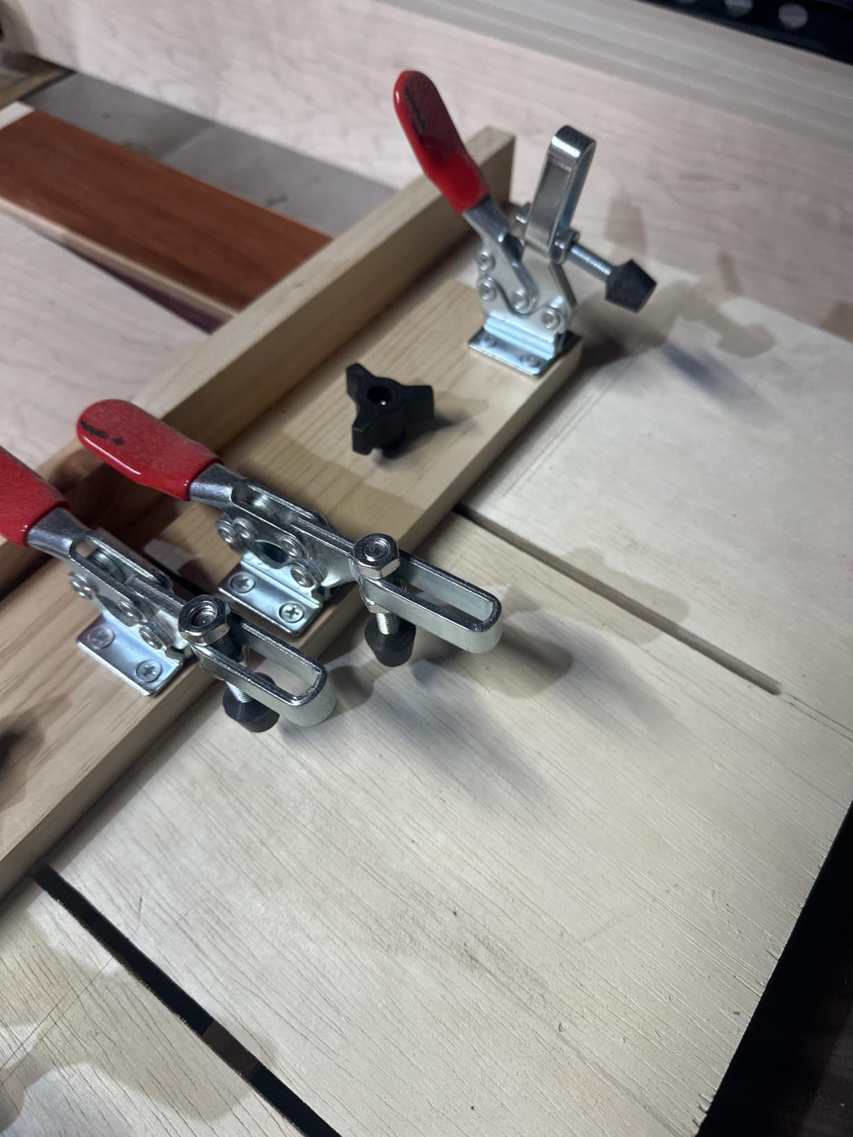 POWERTEC 4PK Toggle Clamp, 500 lbs Holding Capacity, 225D Quick Release Horizontal Clamps w/ Antislip Rubber Pressure Tip for Woodworking Jigs and Fixtures, Welding, Drill Press, Crosscut Sled (20326) customer photo 2
