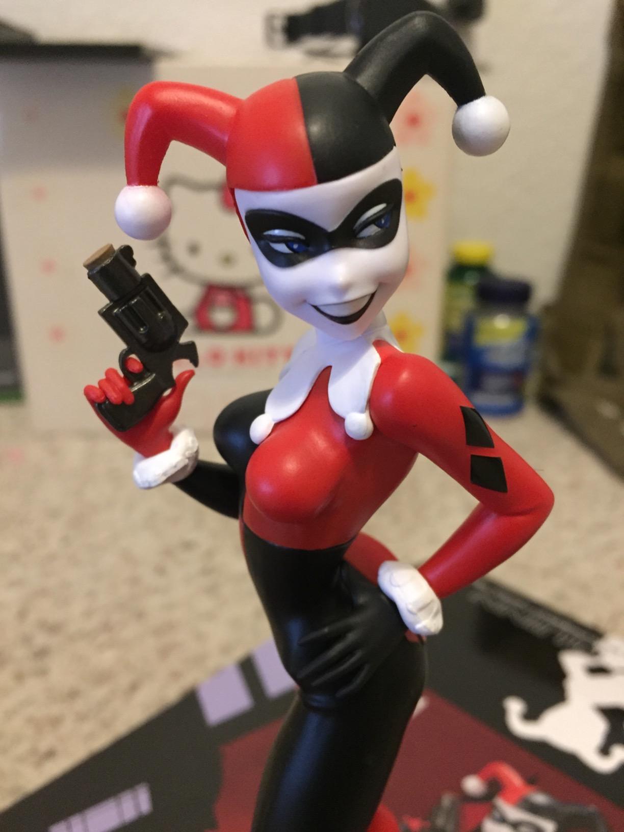 Kotobukiya SV219 Batman: The Animated Series Harley Quinn ArtFX+ Statue Collectible Statue customer photo 2