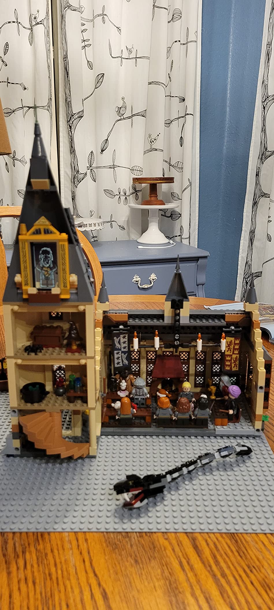 LEGO Harry Potter Hogwarts Great Hall 75954 Building Kit and Magic Castle Toy, Fantasy Creatures, Hermione Granger, Draco Malfoy and Hagrid (878 Pieces) customer photo 2